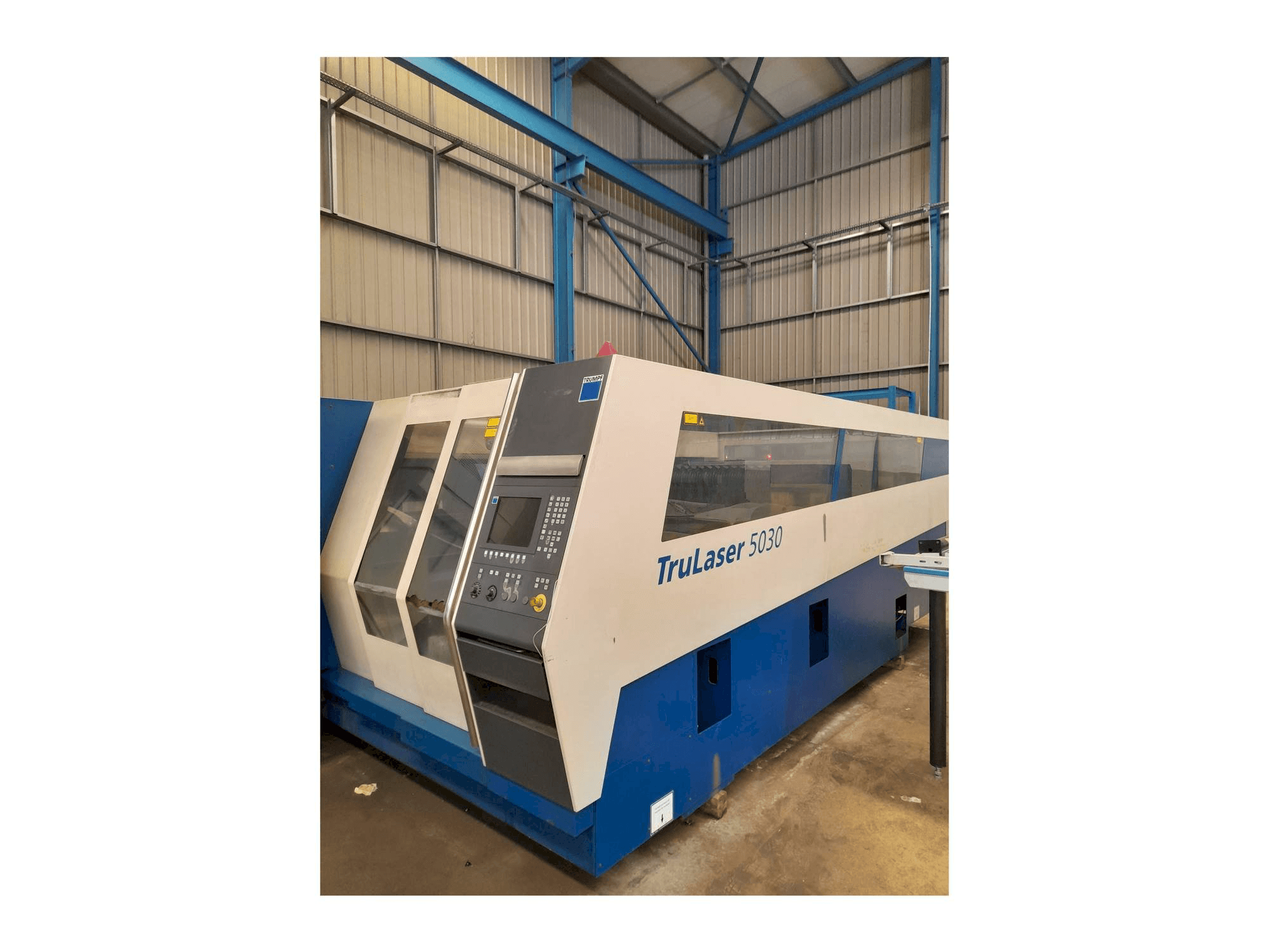 Vooraanzicht van Trumpf Trulaser 5030 machine