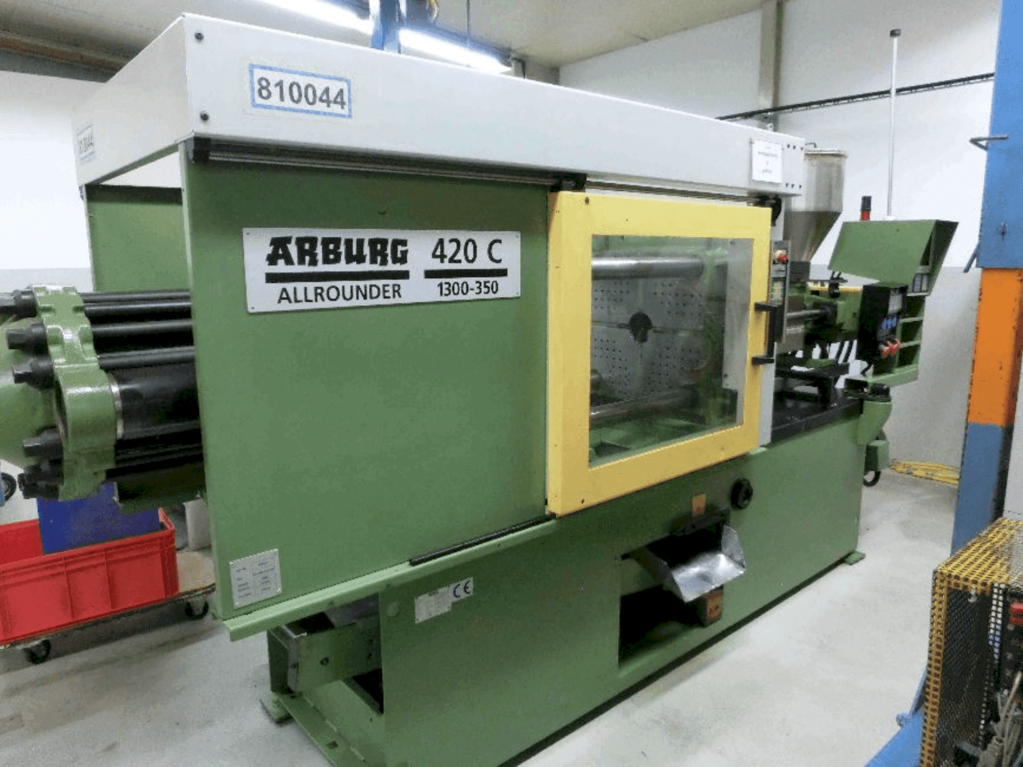Vooraanzicht van Arburg Allrounder 420C 1300-350 machine