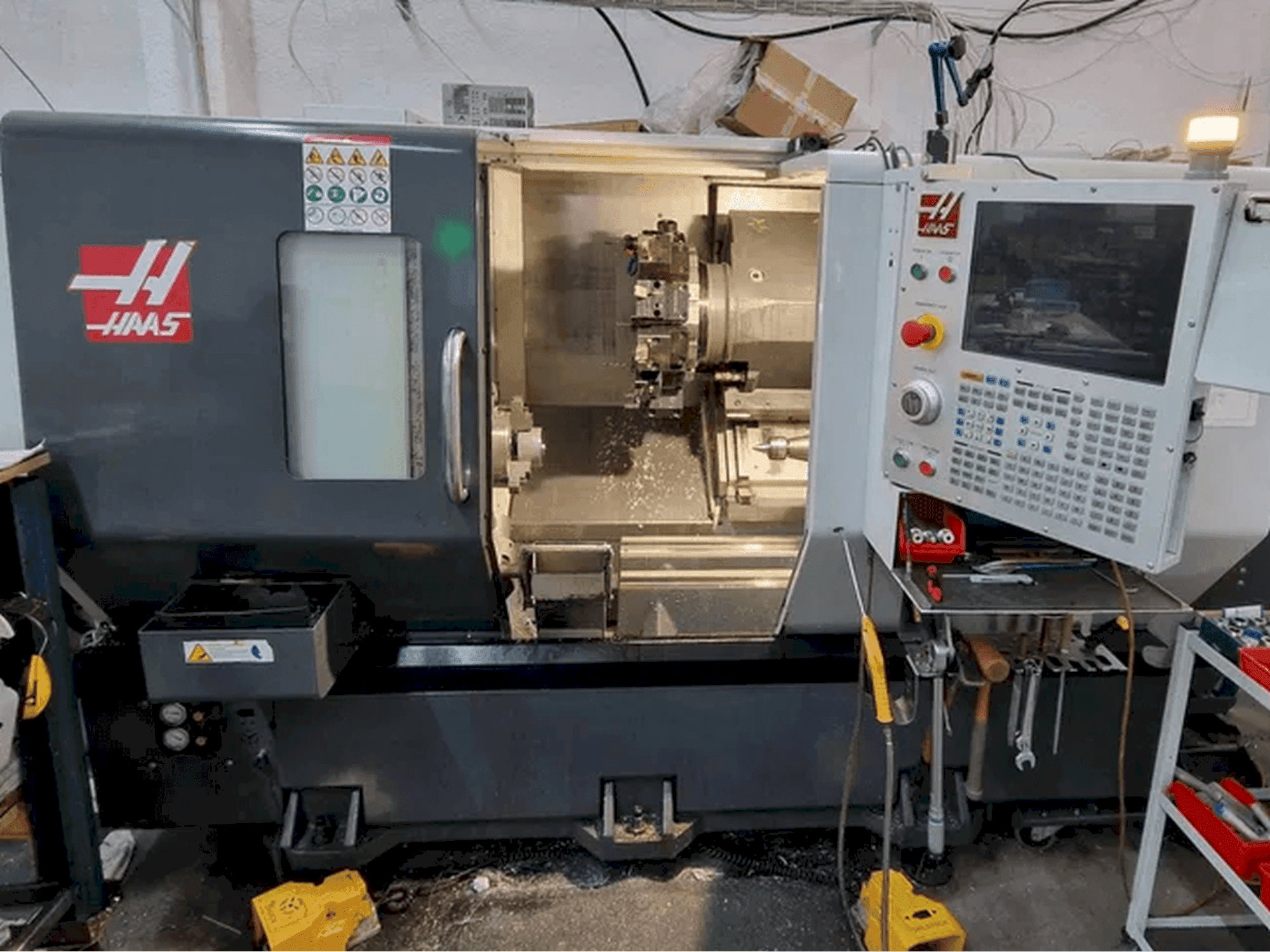 Vooraanzicht van HAAS ST-20Y machine