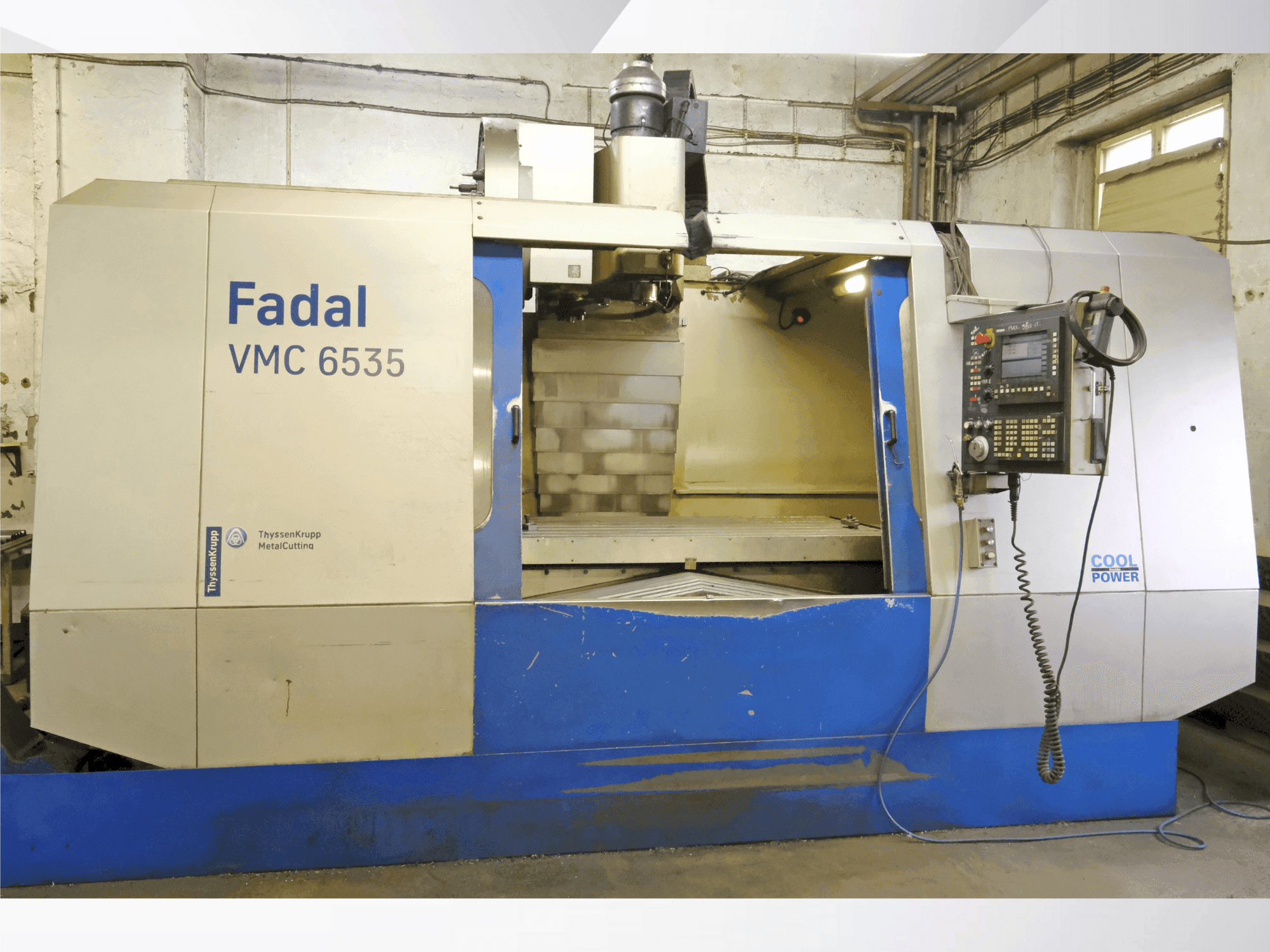Vooraanzicht van FADAL VMC 6535 HT machine
