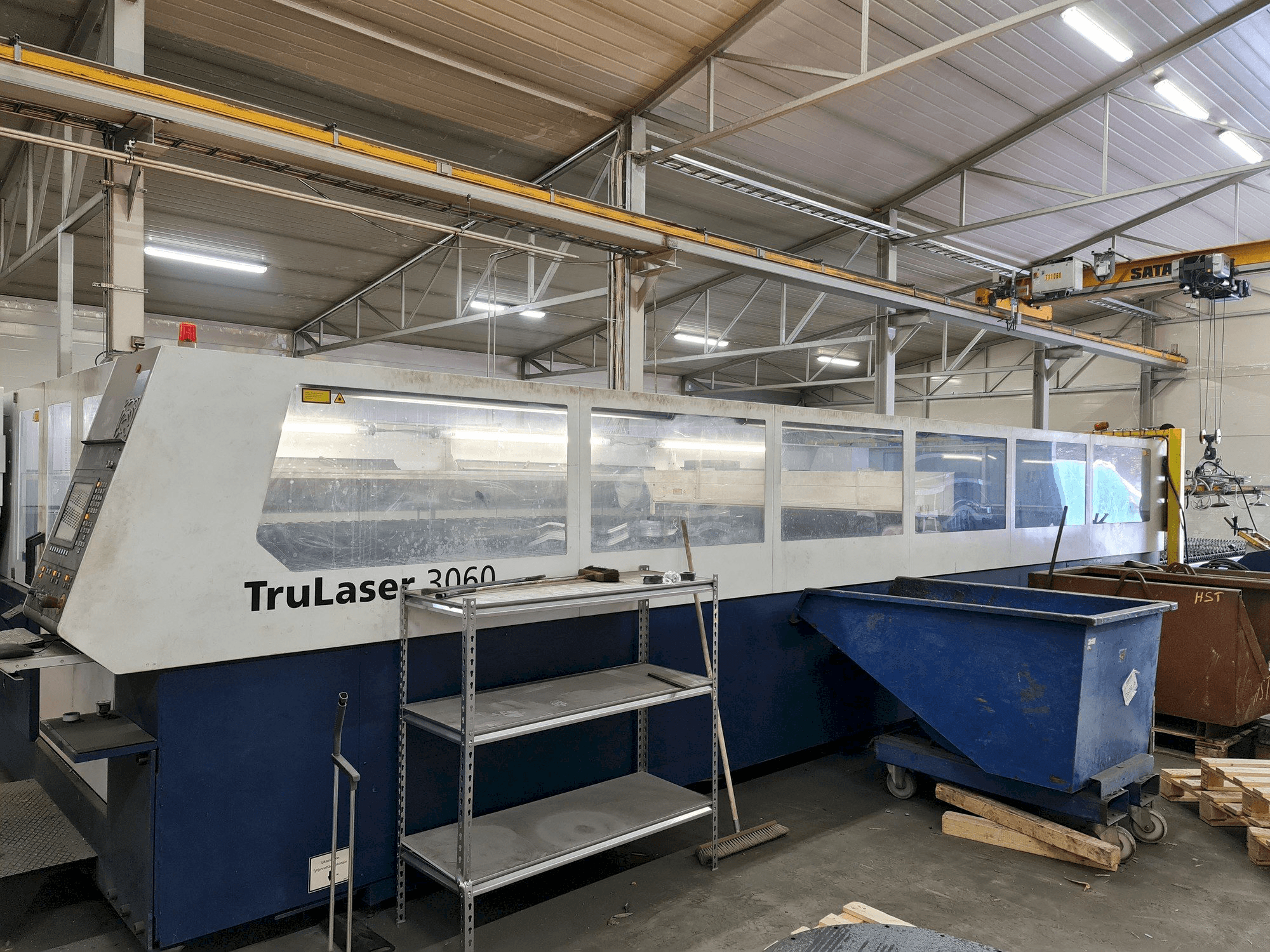 Zijaanzicht van Trumpf TruLaser 3060 machine