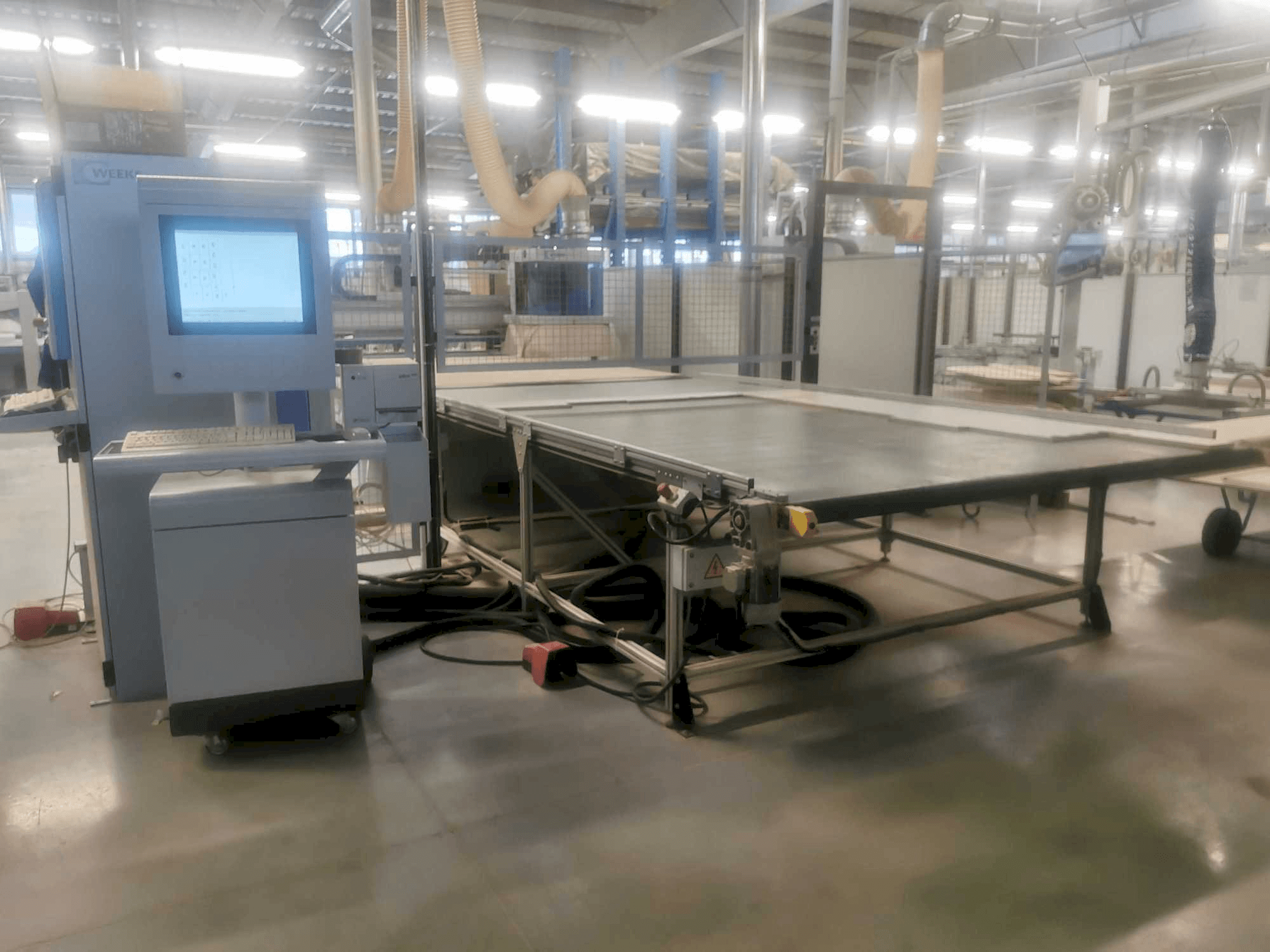 Vooraanzicht van HOMAG Vantage 28M machine