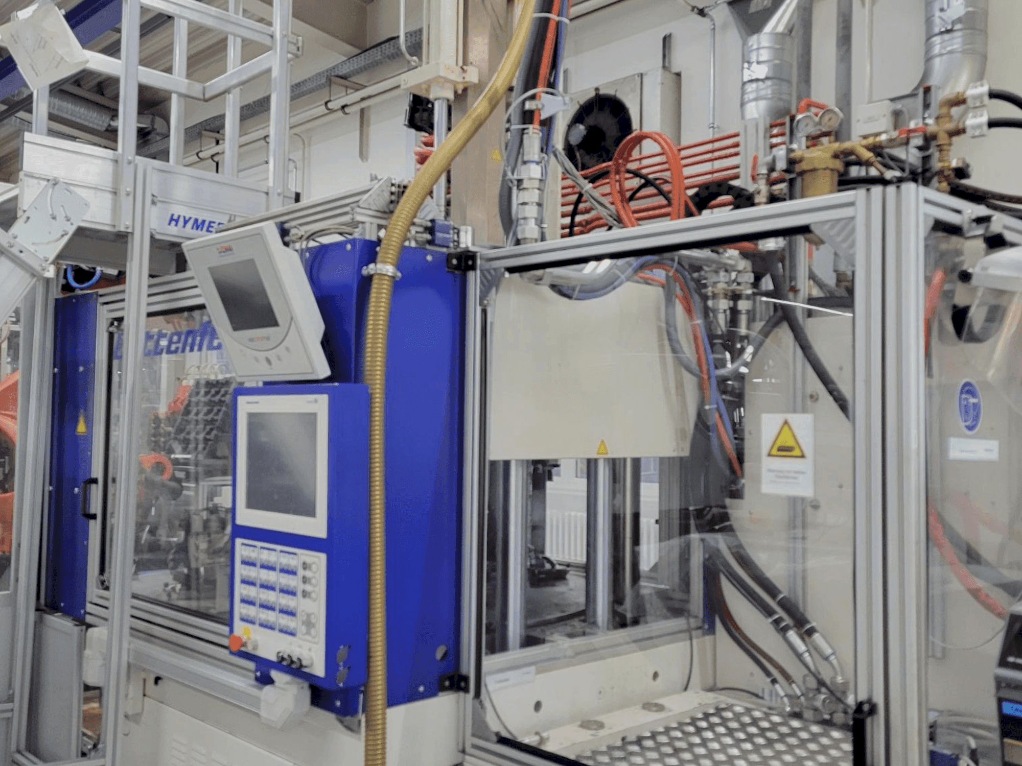 Vooraanzicht van Battenfeld VM 150/750V R1520 UNIGLOG B6S machine