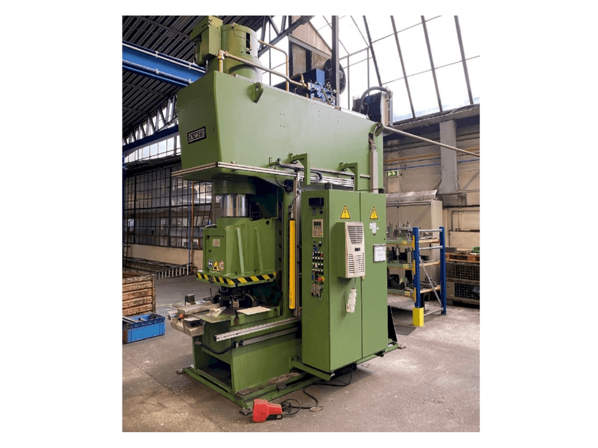 Vooraanzicht van Dunkes HZS 160 machine