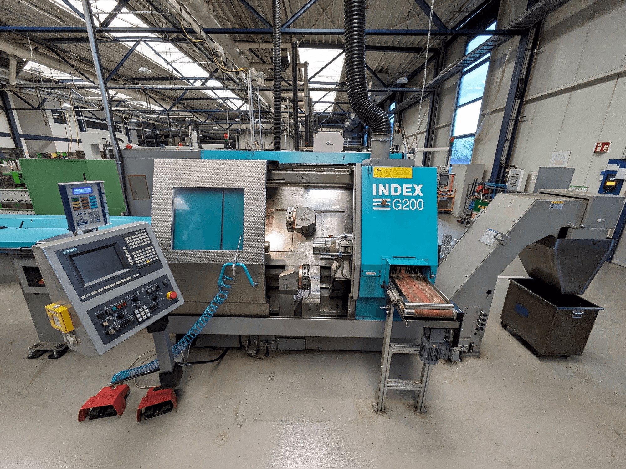 Vooraanzicht van Index G200 YB RATIOLINE machine