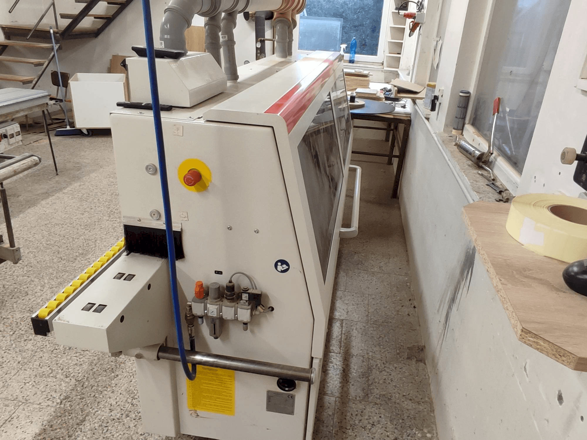 Vooraanzicht van SCM olimpic K 260 Evo machine