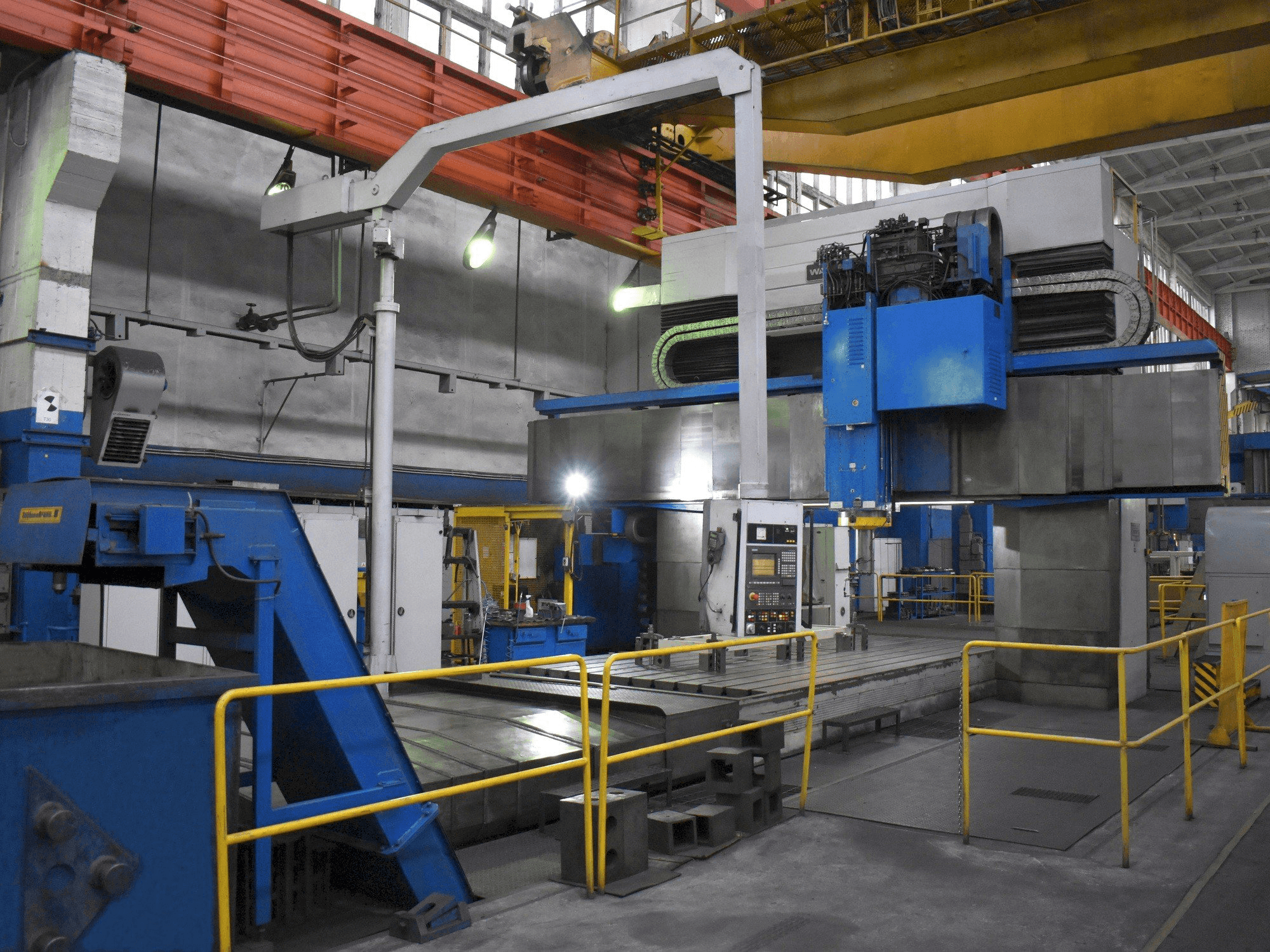 Vooraanzicht van WALDRICH COBURG 17S 10FP 300 NC machine