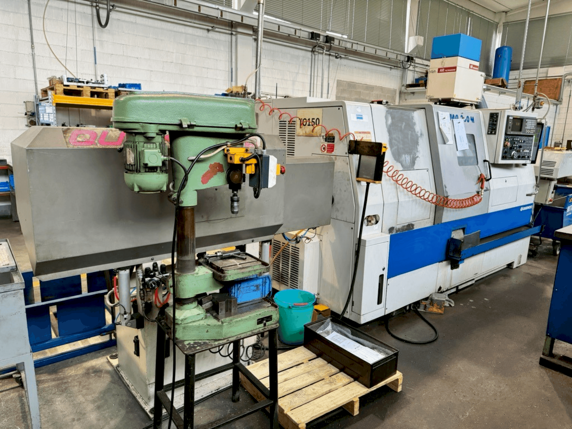 Vooraanzicht van DAEWOO PUMA 250 M (1998) machine