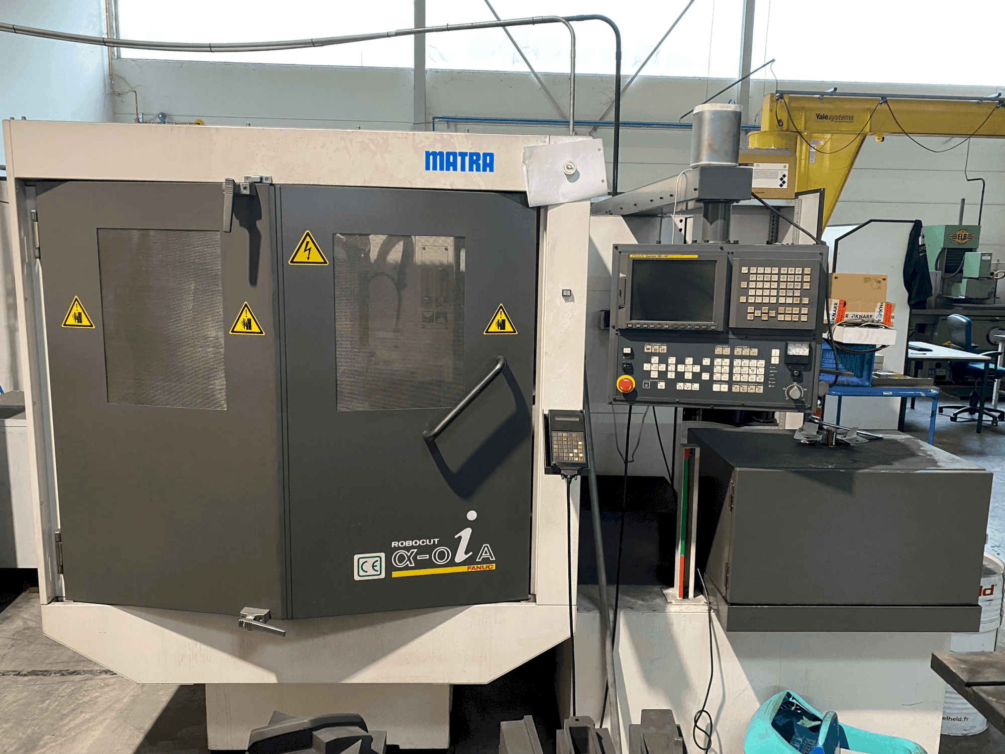 Vooraanzicht van FANUC ROBOCUT α-0iA machine