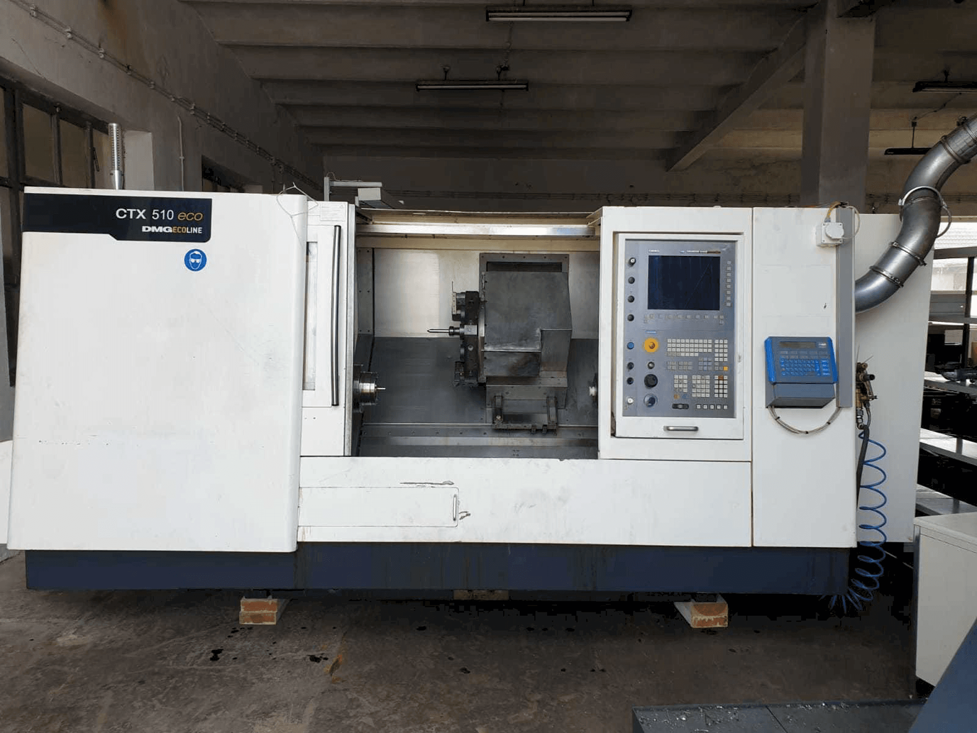 Vooraanzicht van DMG MORI CTX510 eco V3 machine