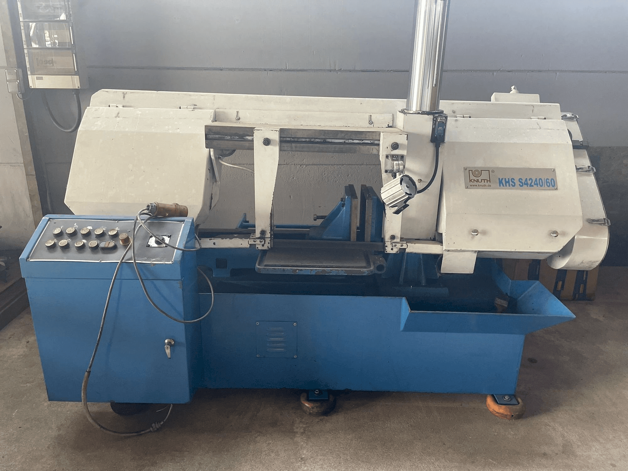 Vooraanzicht van KNUTH KHS S4240/60 machine