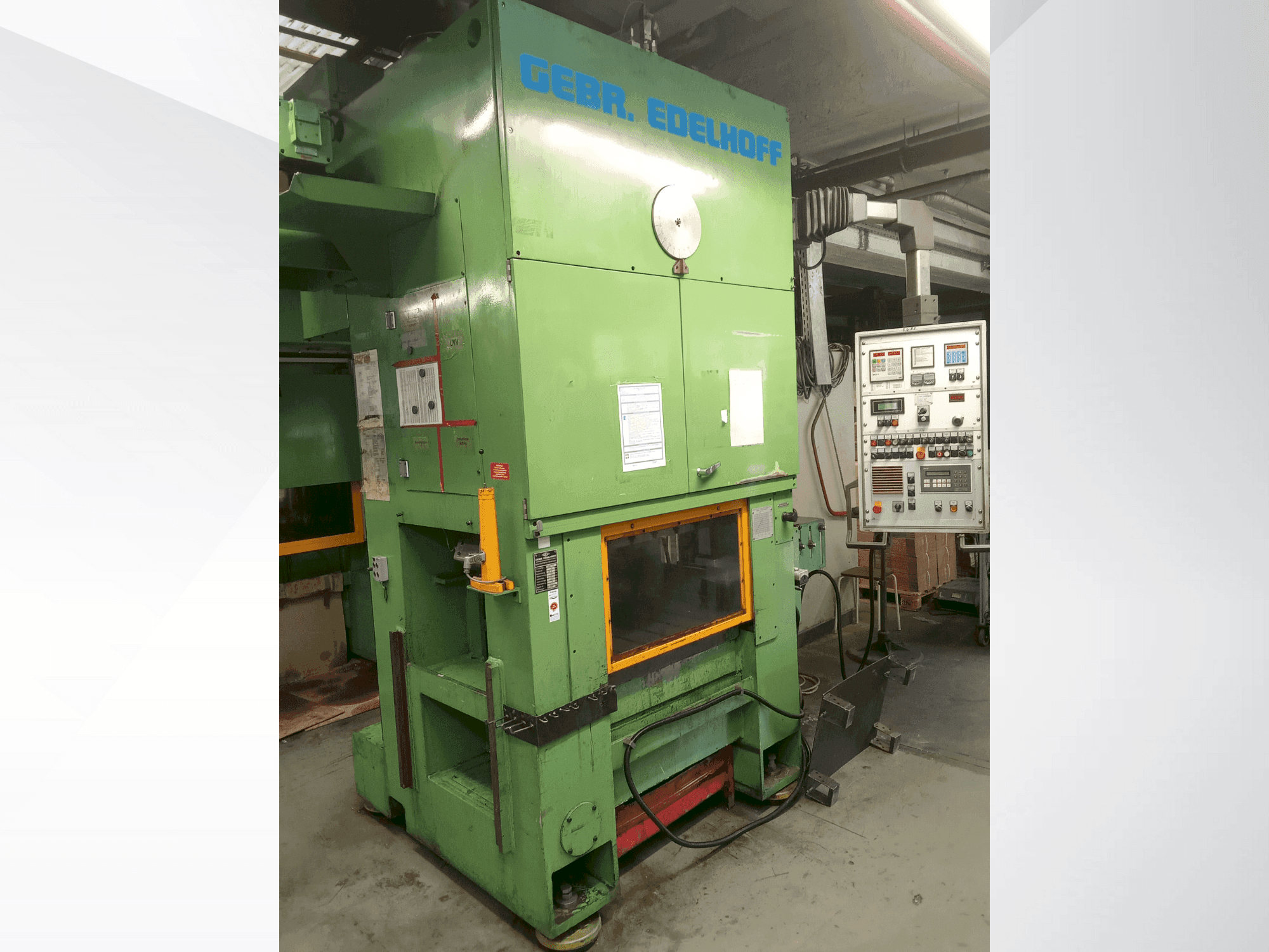 Vooraanzicht van EDELHOFF DARR 1/80 machine