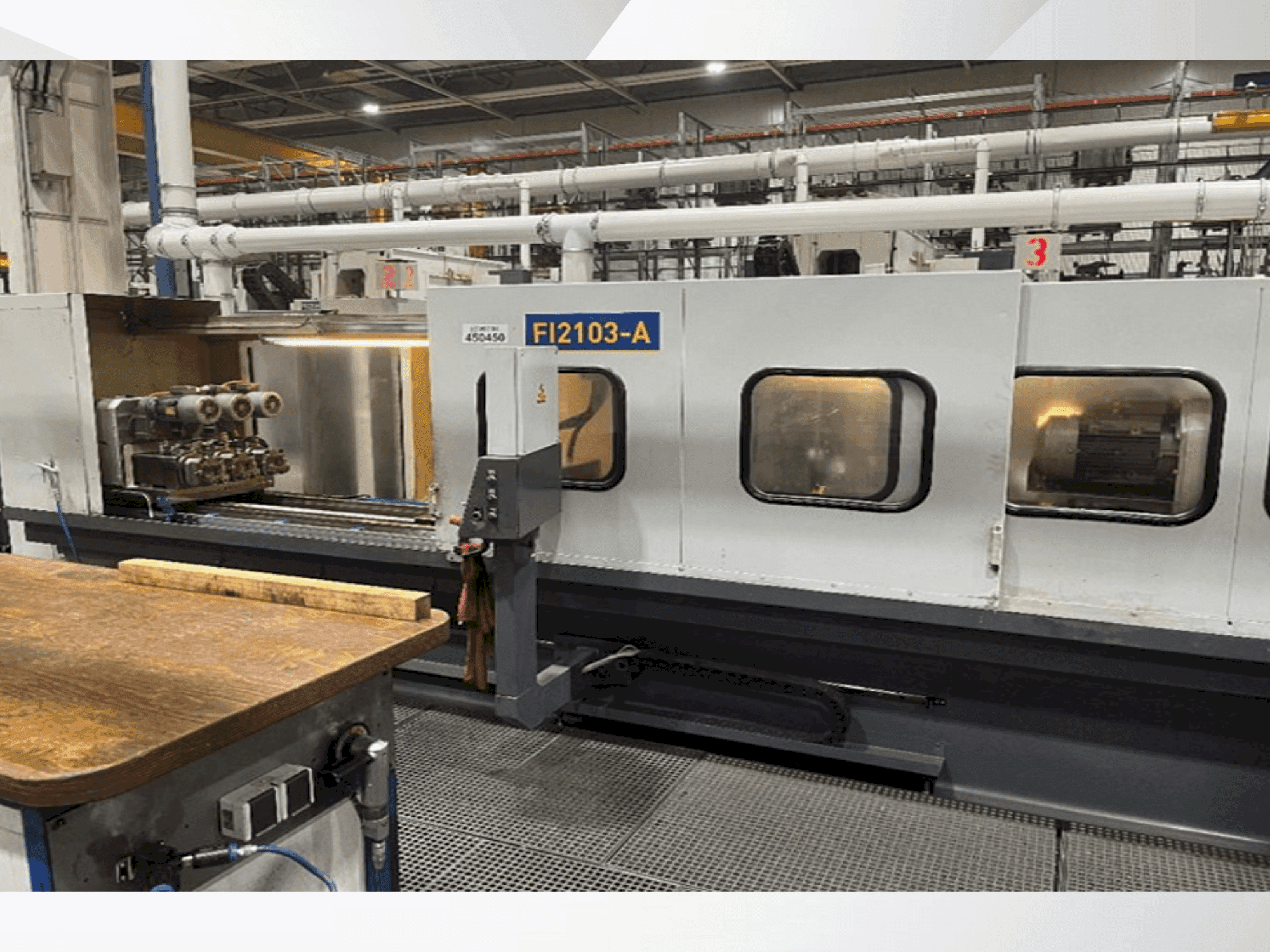Vooraanzicht van SFT TBM 3-1500 machine