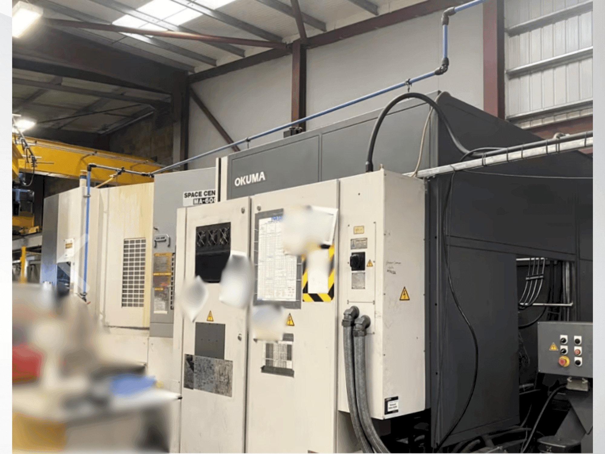 Vooraanzicht van Okuma MA 600 machine
