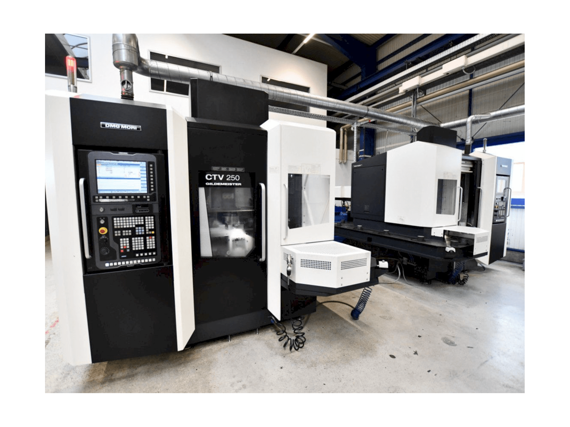 Vooraanzicht van DMG MORI Gildemeister CTV 250 2nd machine