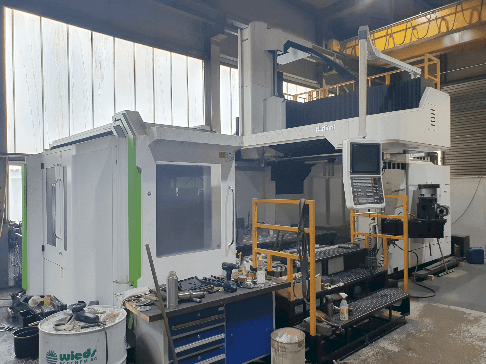 Vooraanzicht van HARTFORD HSA 320 machine