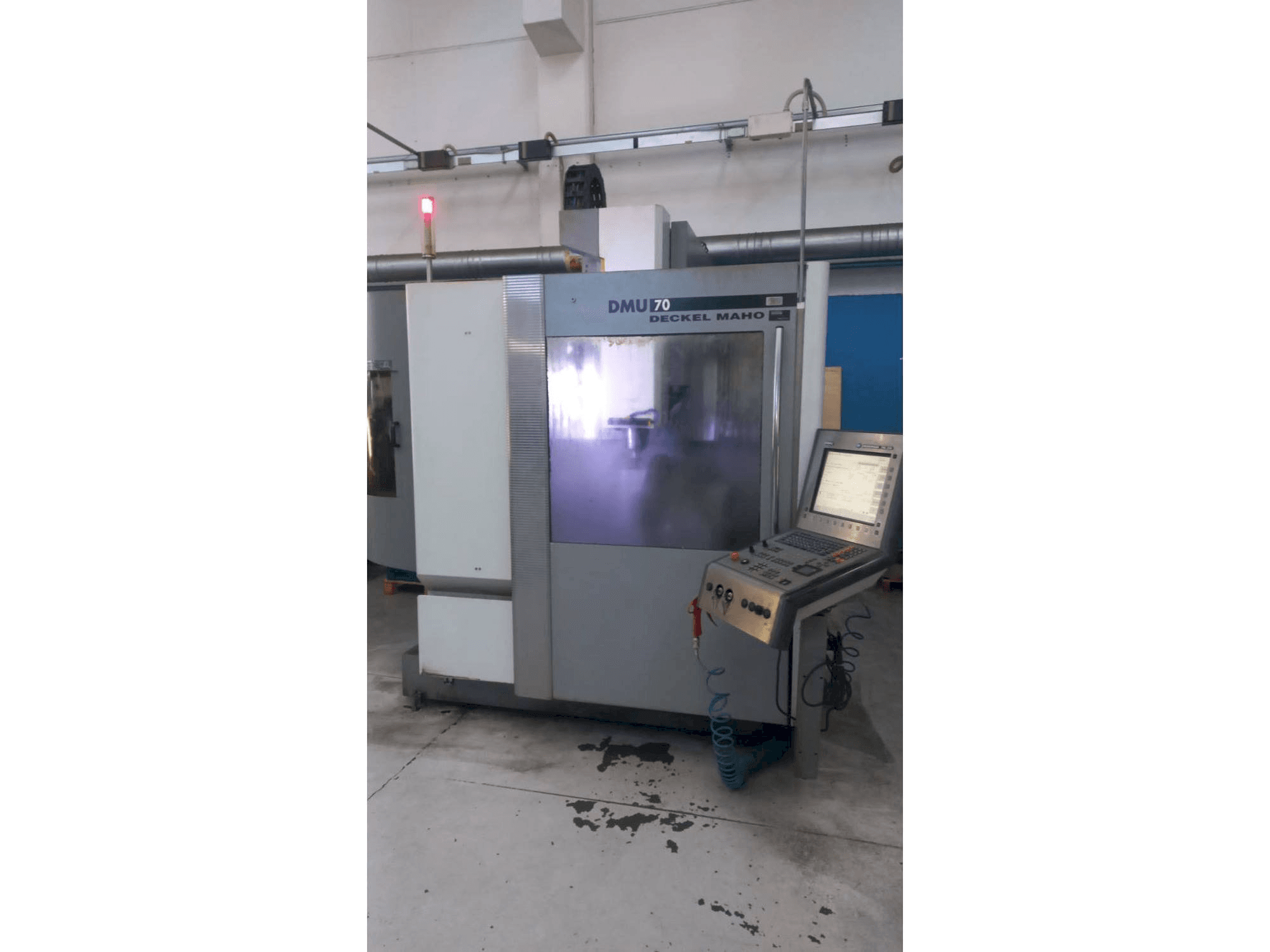 Vooraanzicht van DMG machine