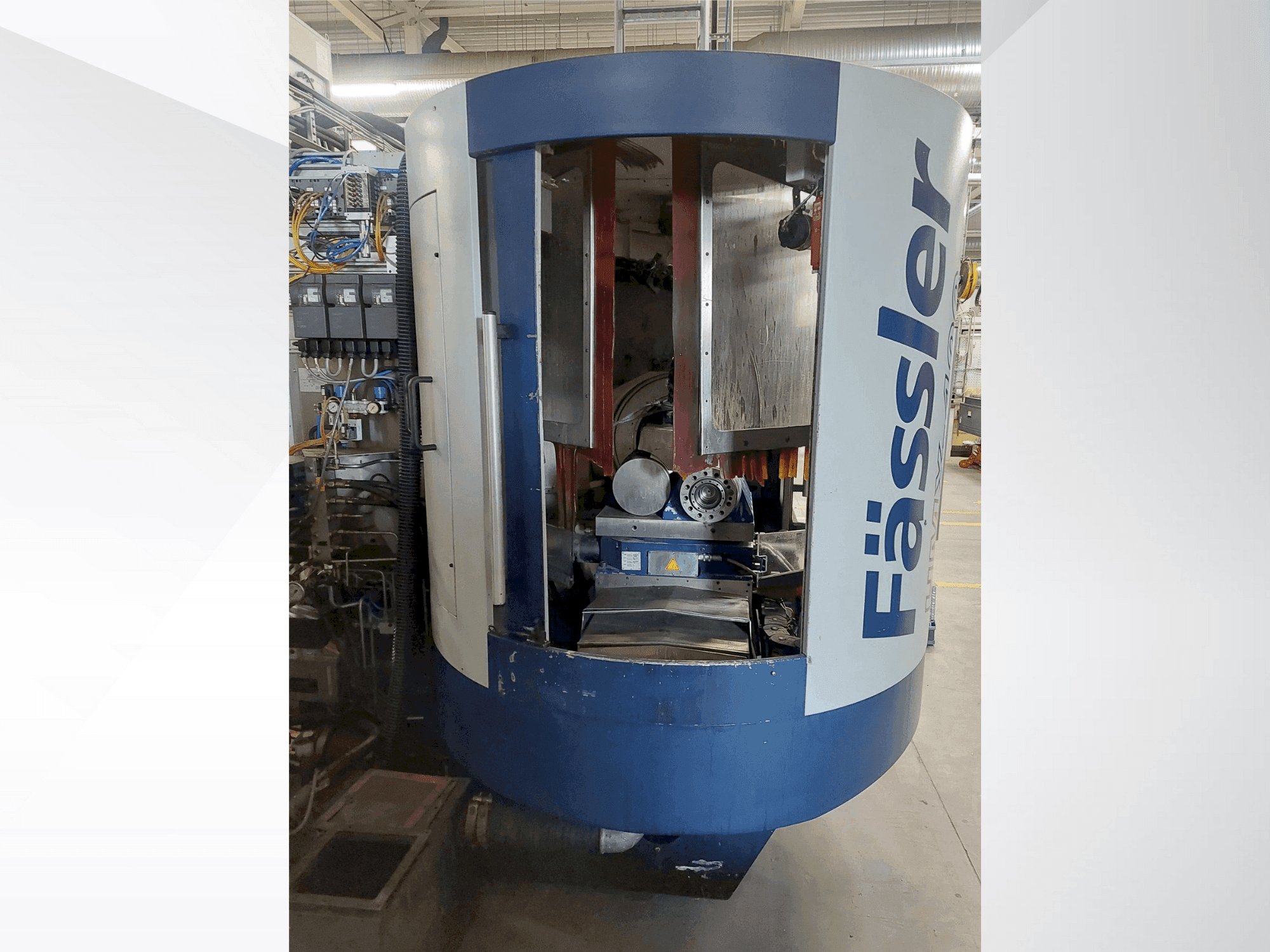 Vooraanzicht van FASSLER HMX 400 machine