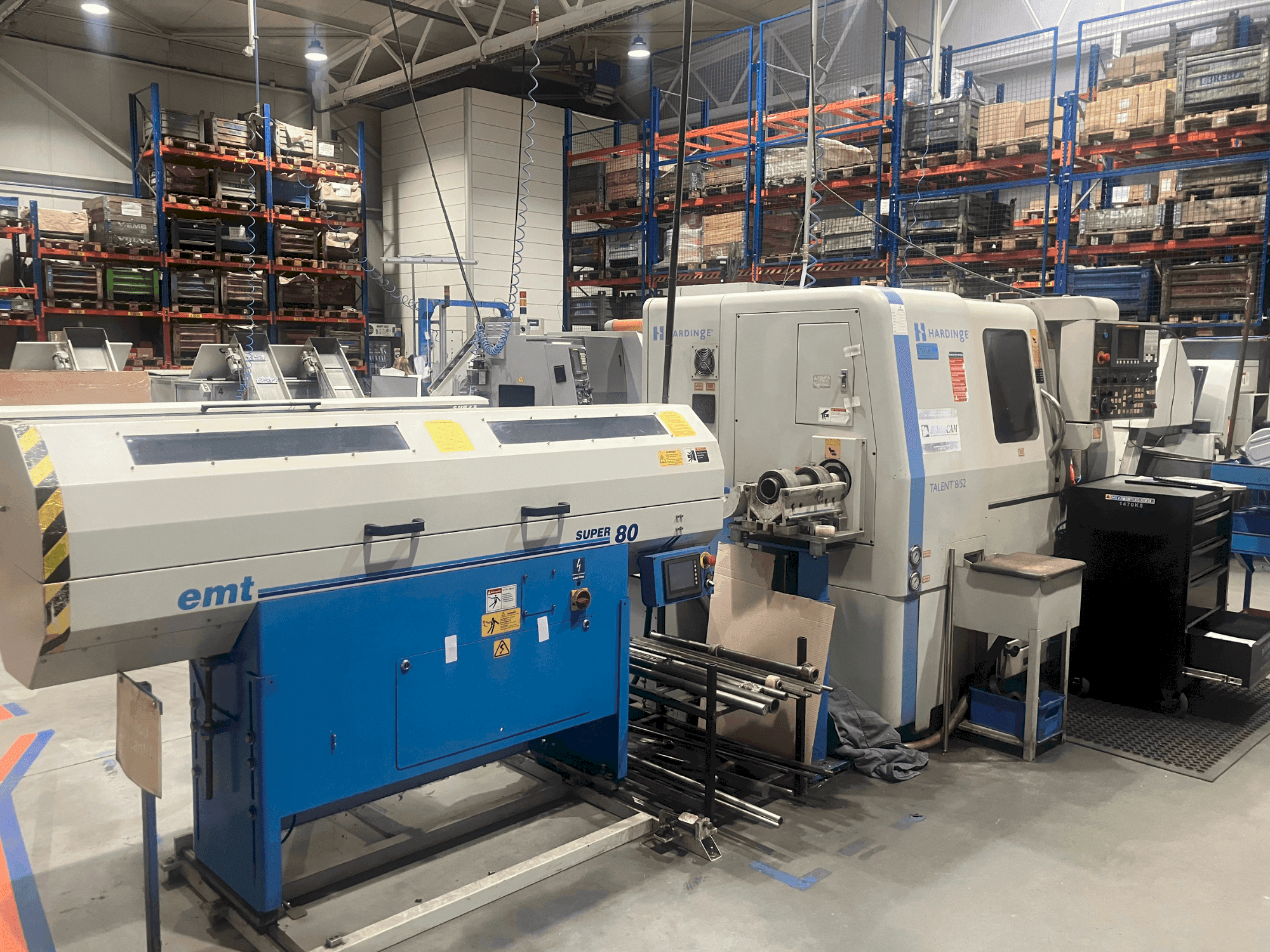 Vooraanzicht van HARDINGE Talent 8/52 machine
