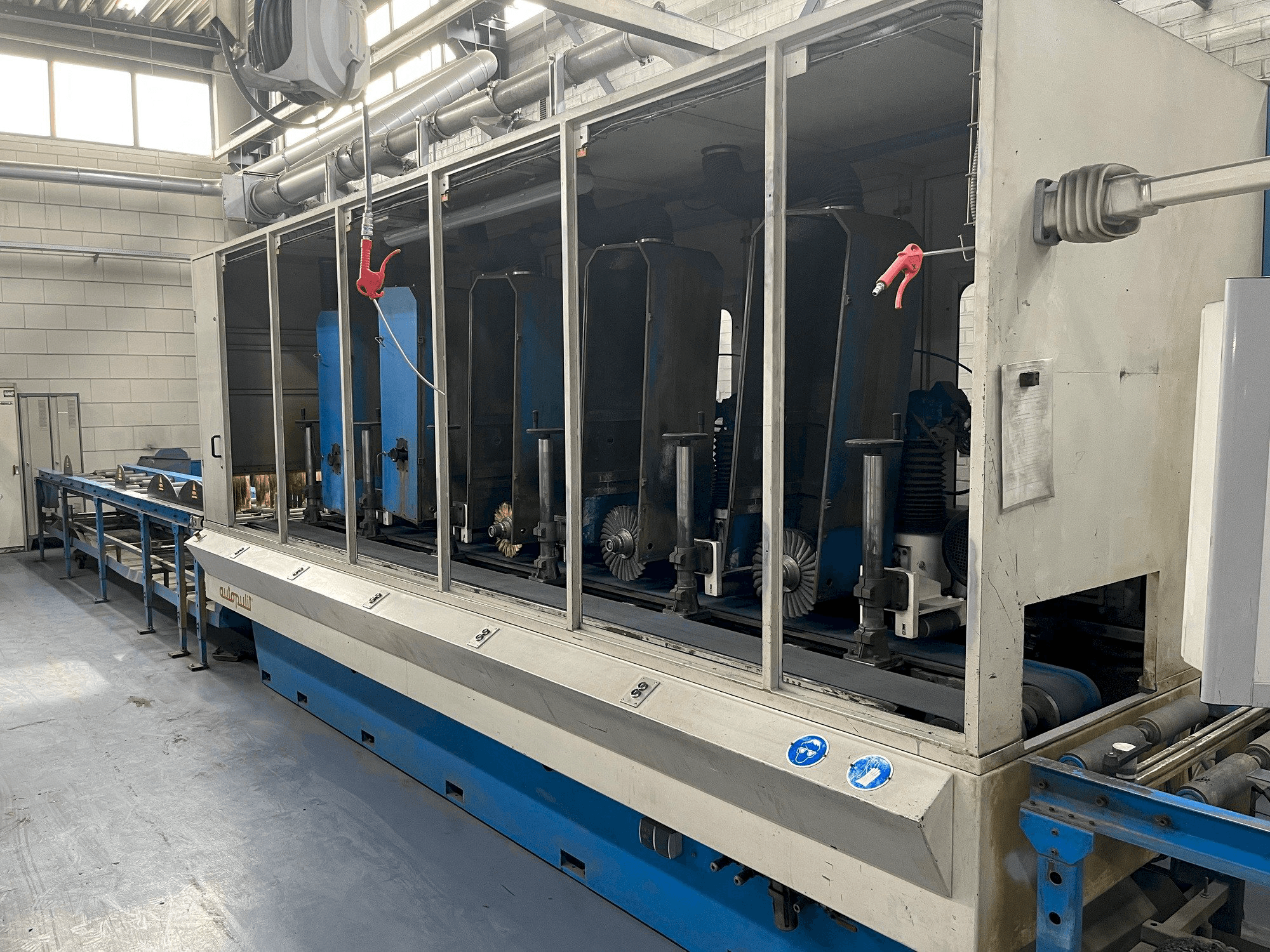 Vooraanzicht van Autopulit E4R-200/5UP machine