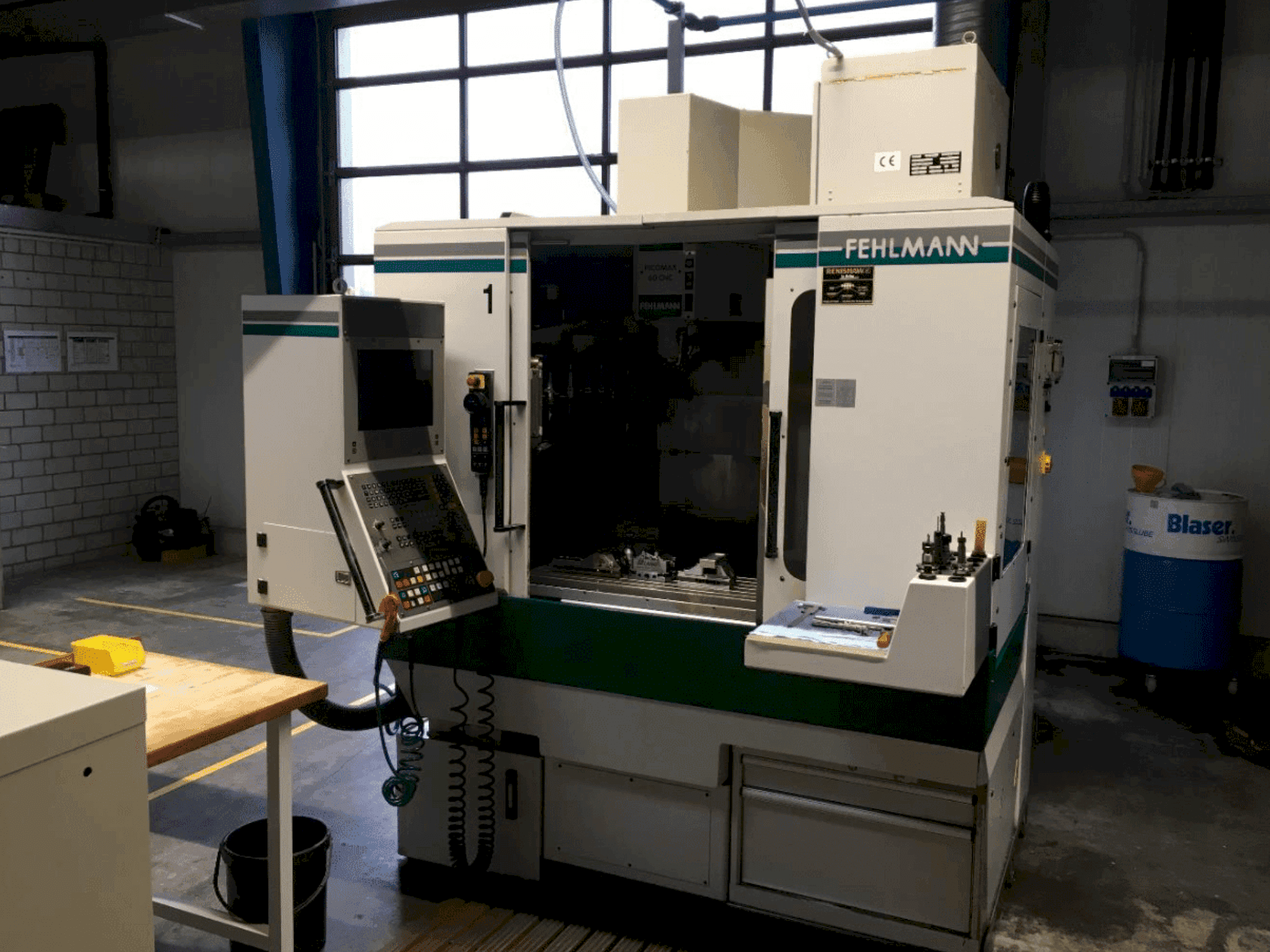 Vooraanzicht van FEHLMANN Picomax 60 machine