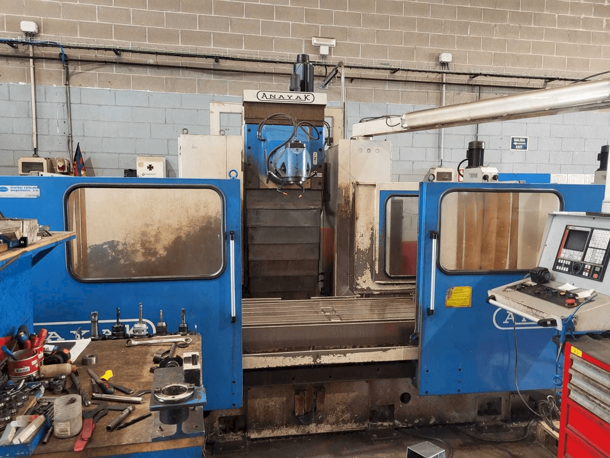 Vooraanzicht van ANAYAK VH-2200 machine