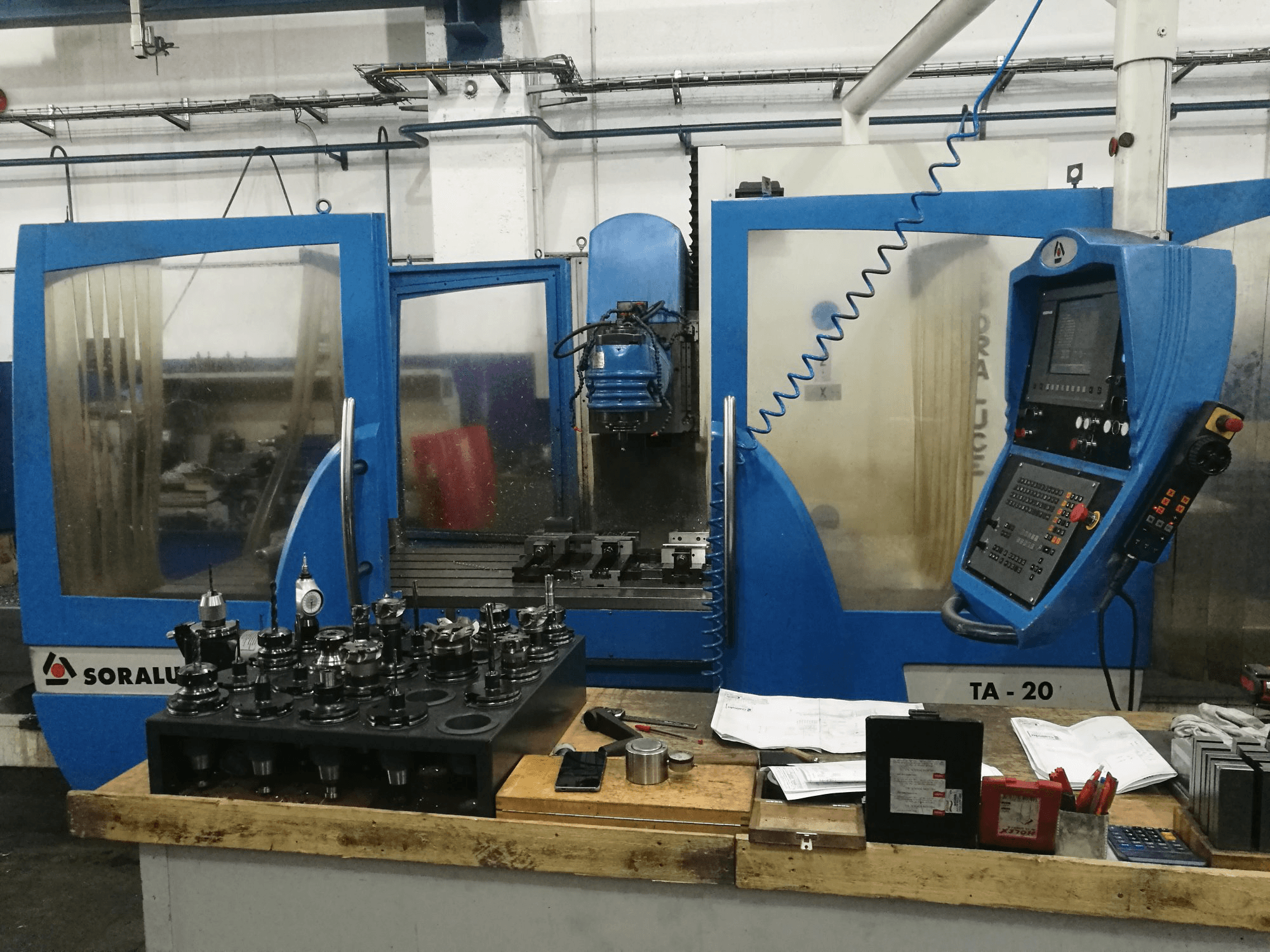 Vooraanzicht van Soraluce TA-20 machine