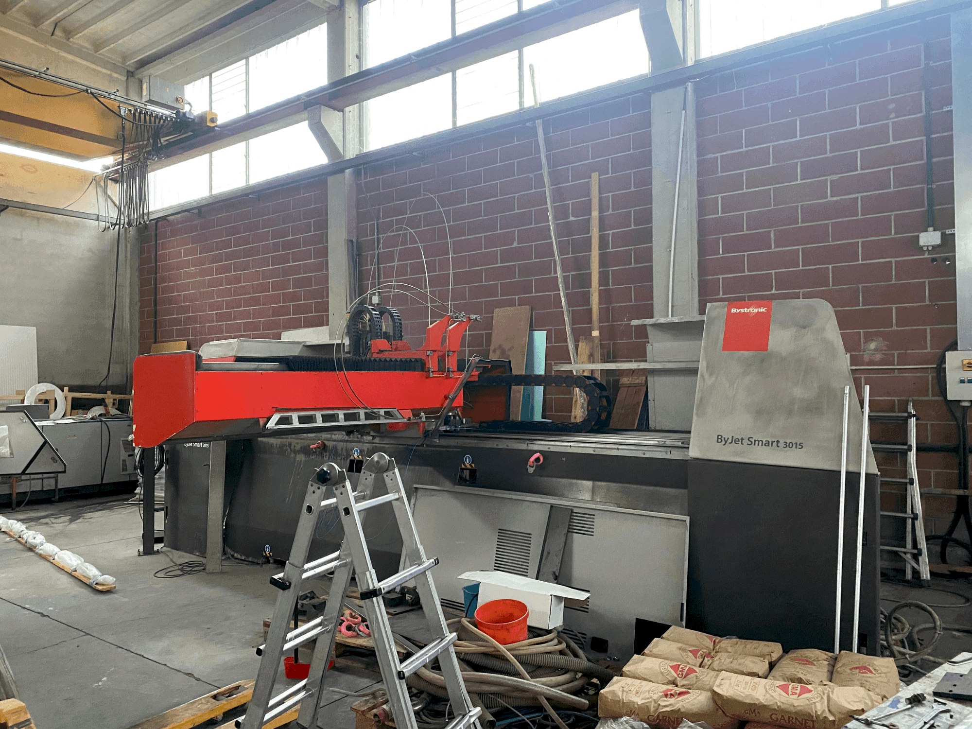 Vooraanzicht van Bystronic ByJet 3015 machine