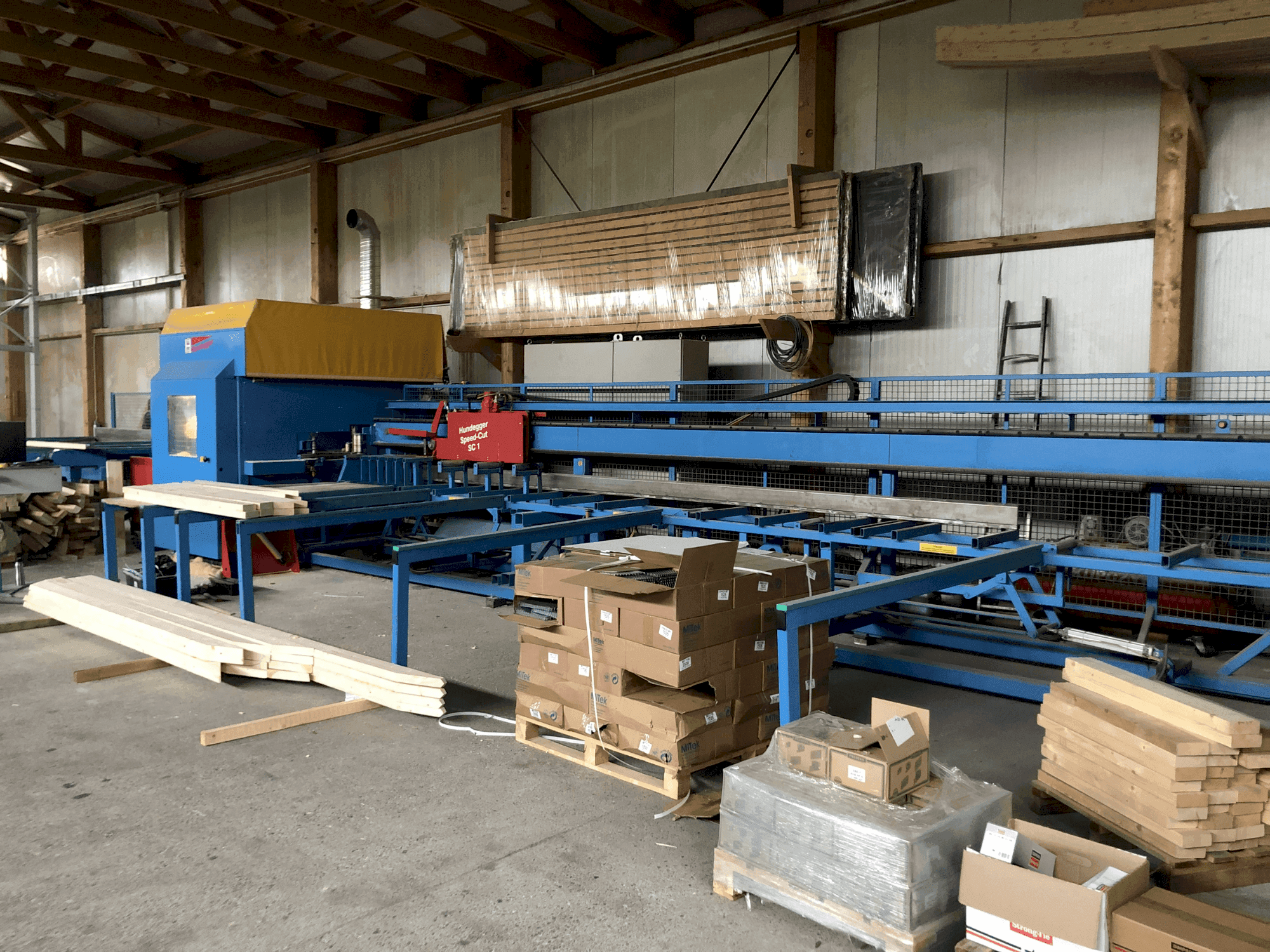 Vooraanzicht van HUNDEGGER Speed-Cut SC1 machine