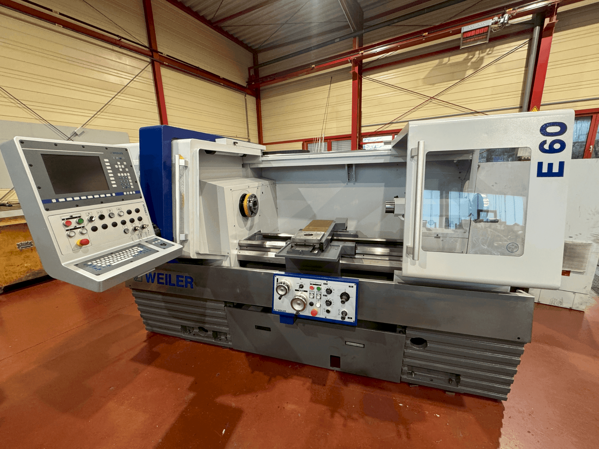 Vooraanzicht van Weiler E 60x1000 machine