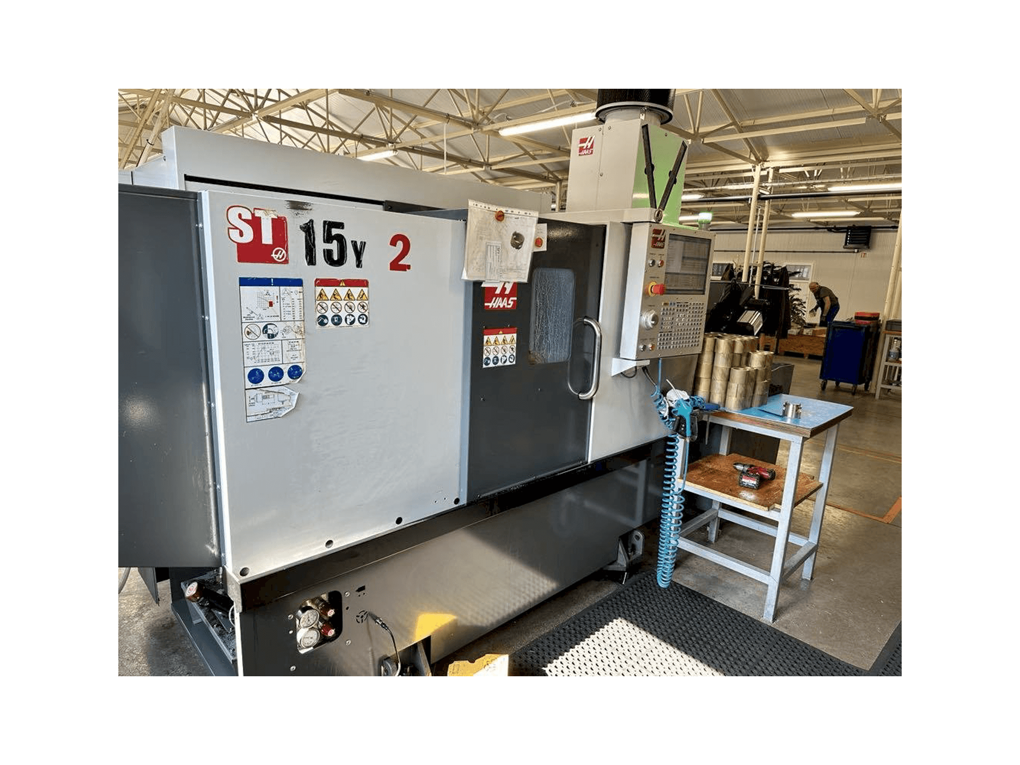 Vooraanzicht van HAAS ST-15Y (2019) machine