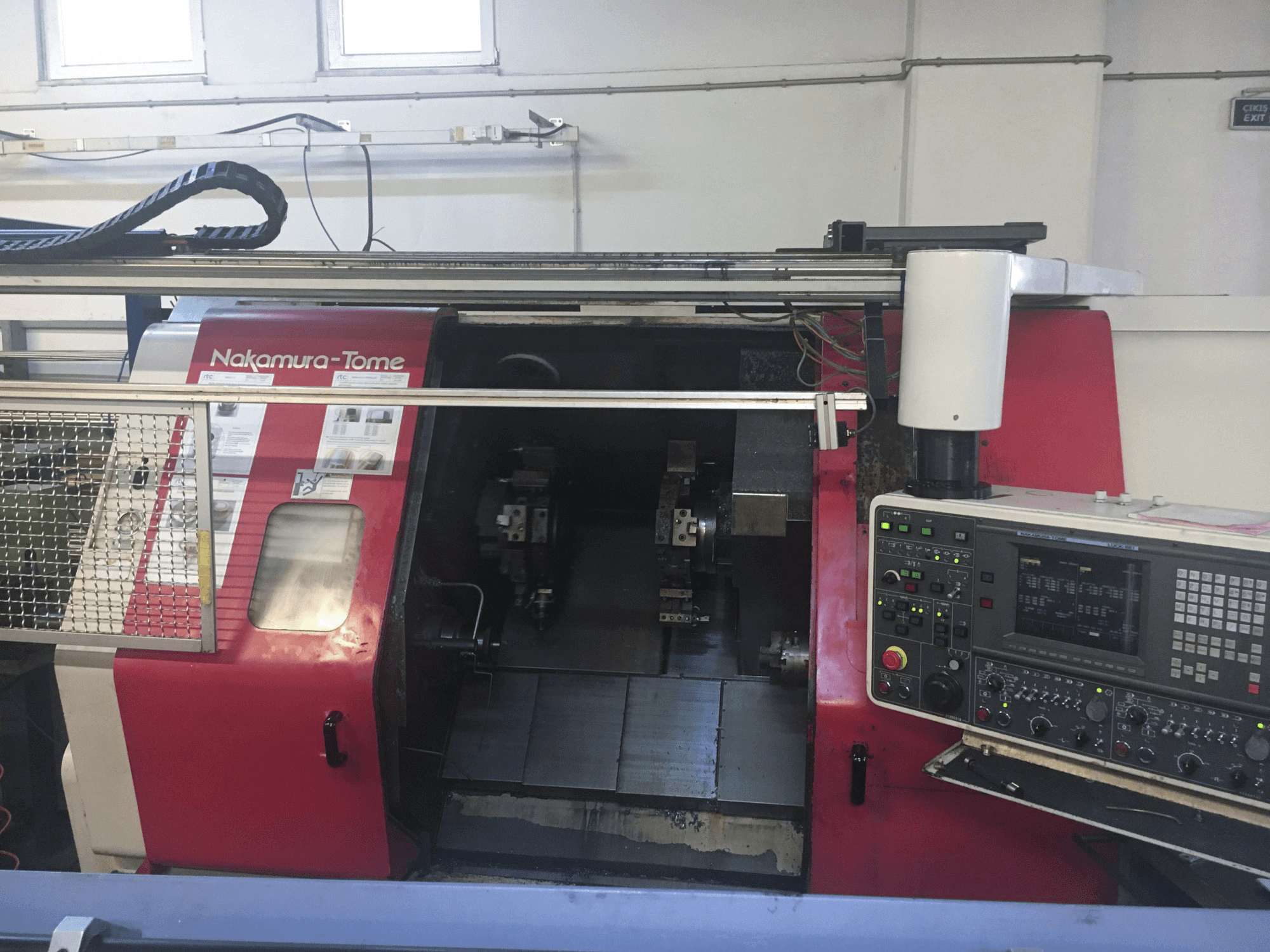 Vooraanzicht 1 van NAKAMURA-TOME TW-20 MMY machine