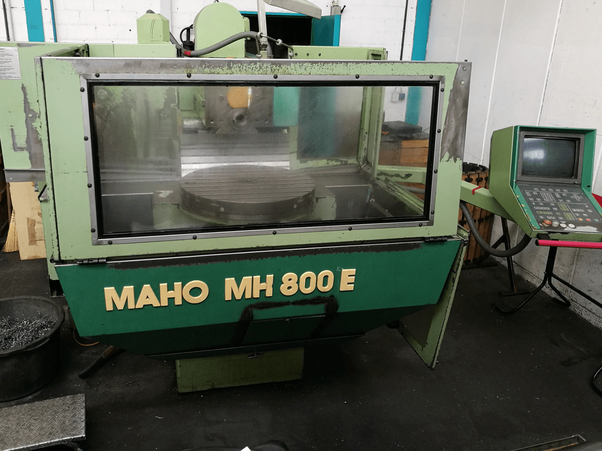 Vooraanzicht van Maho MH 800 E machine