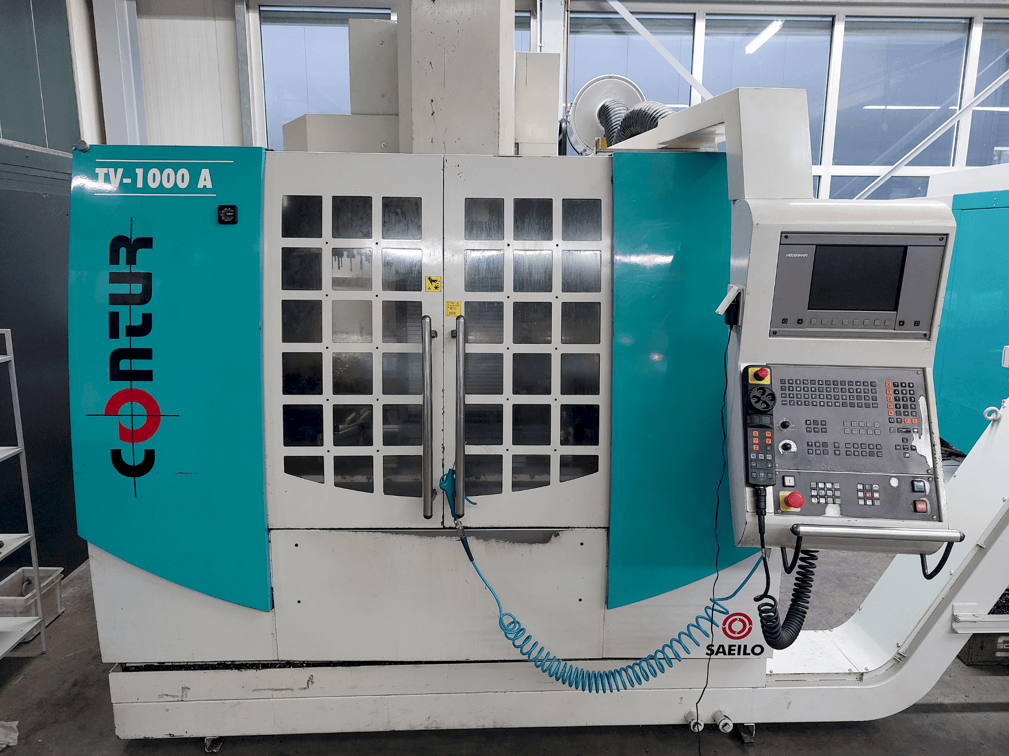 Vooraanzicht van Saeilo TV1000A machine