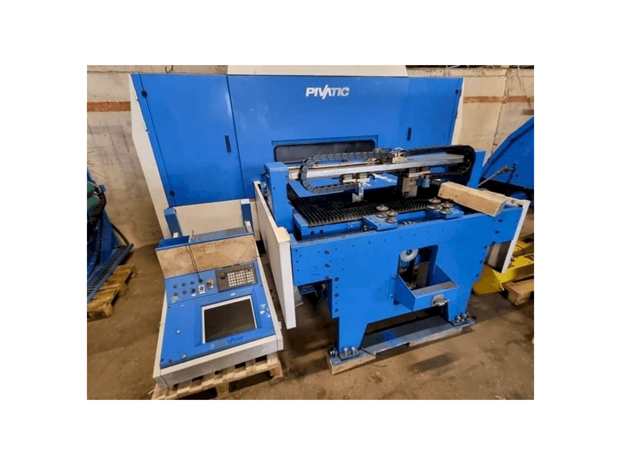 Vooraanzicht van Pivatic PCC125 machine