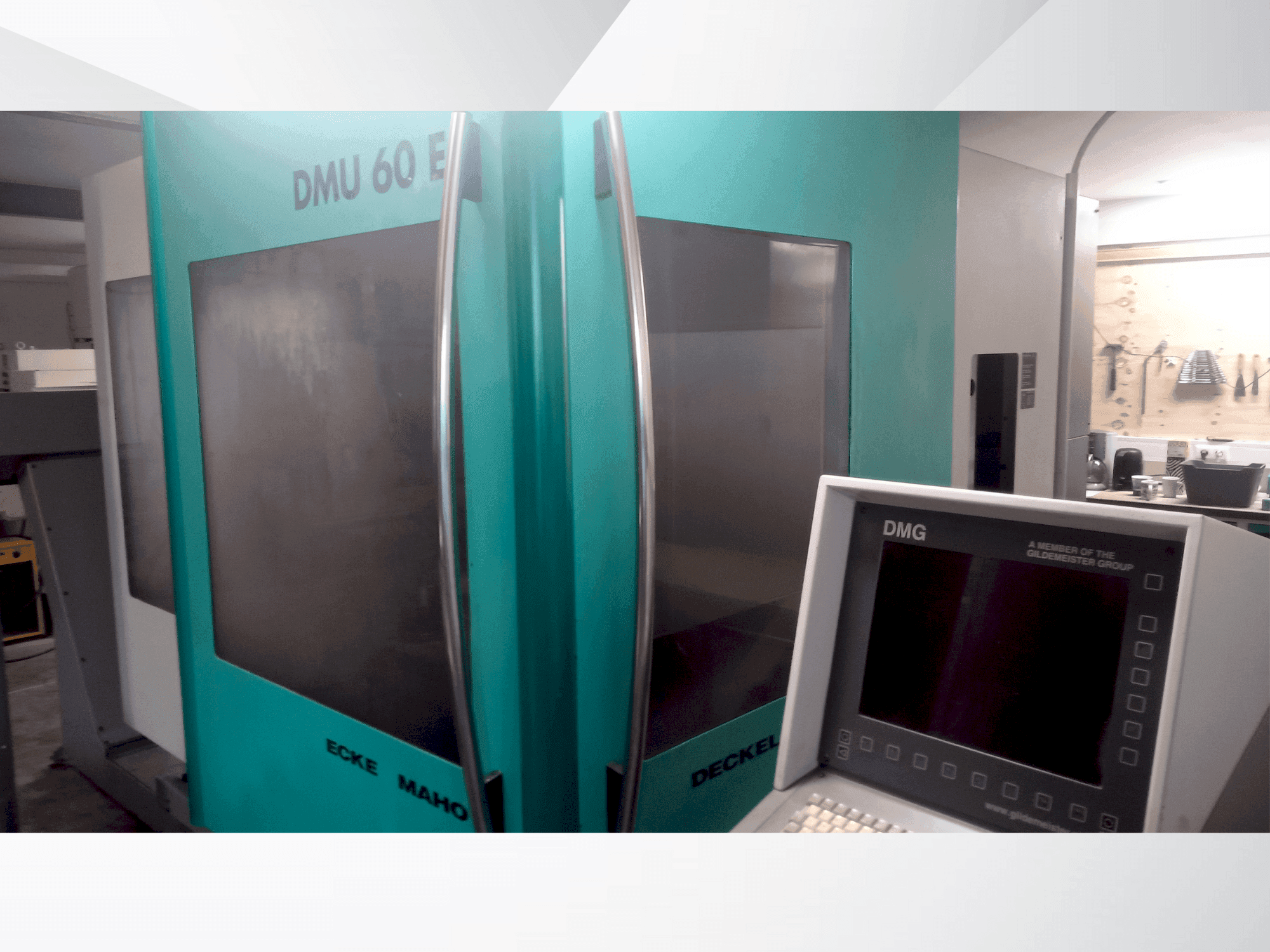 Vooraanzicht van DECKEL MAHO DMU 60 E machine