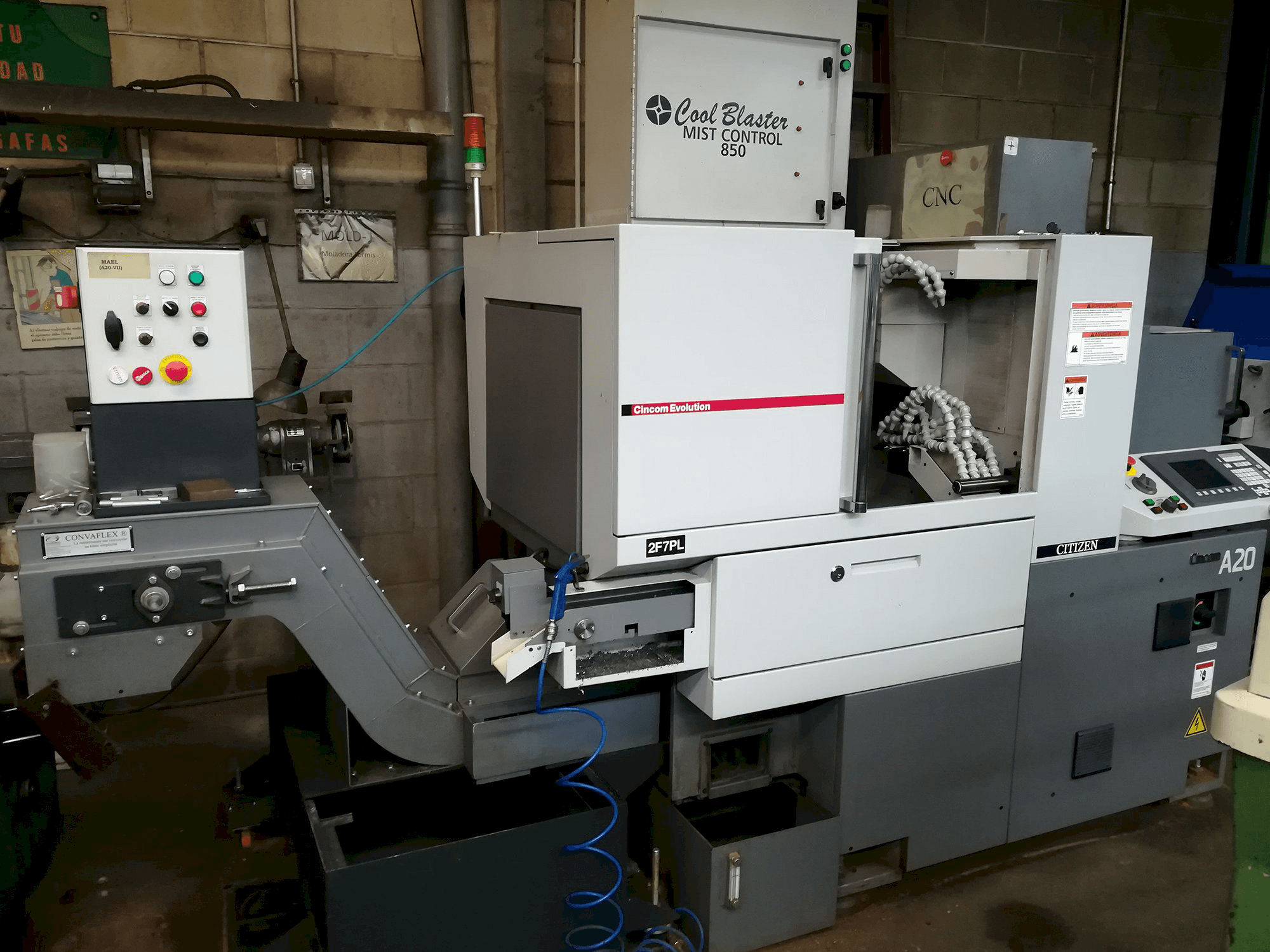 Vooraanzicht van CITIZEN Cincom A20 machine