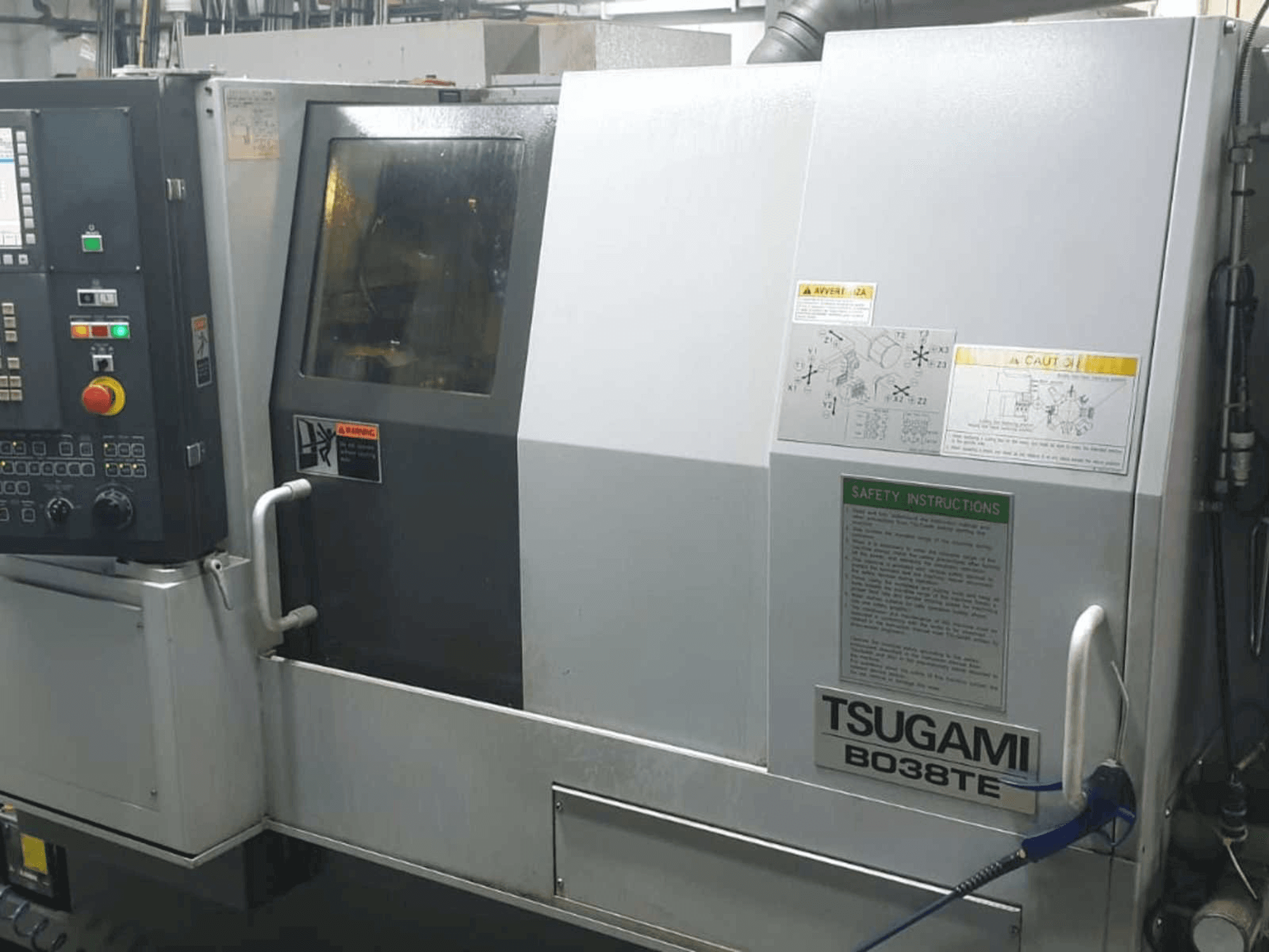 Vooraanzicht van TSUGAMI BO38TE machine