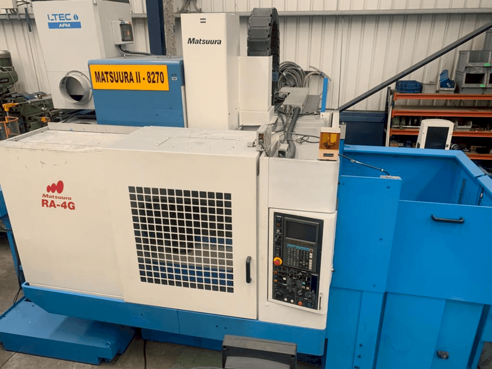 Vooraanzicht van Matsuura RA-4G machine