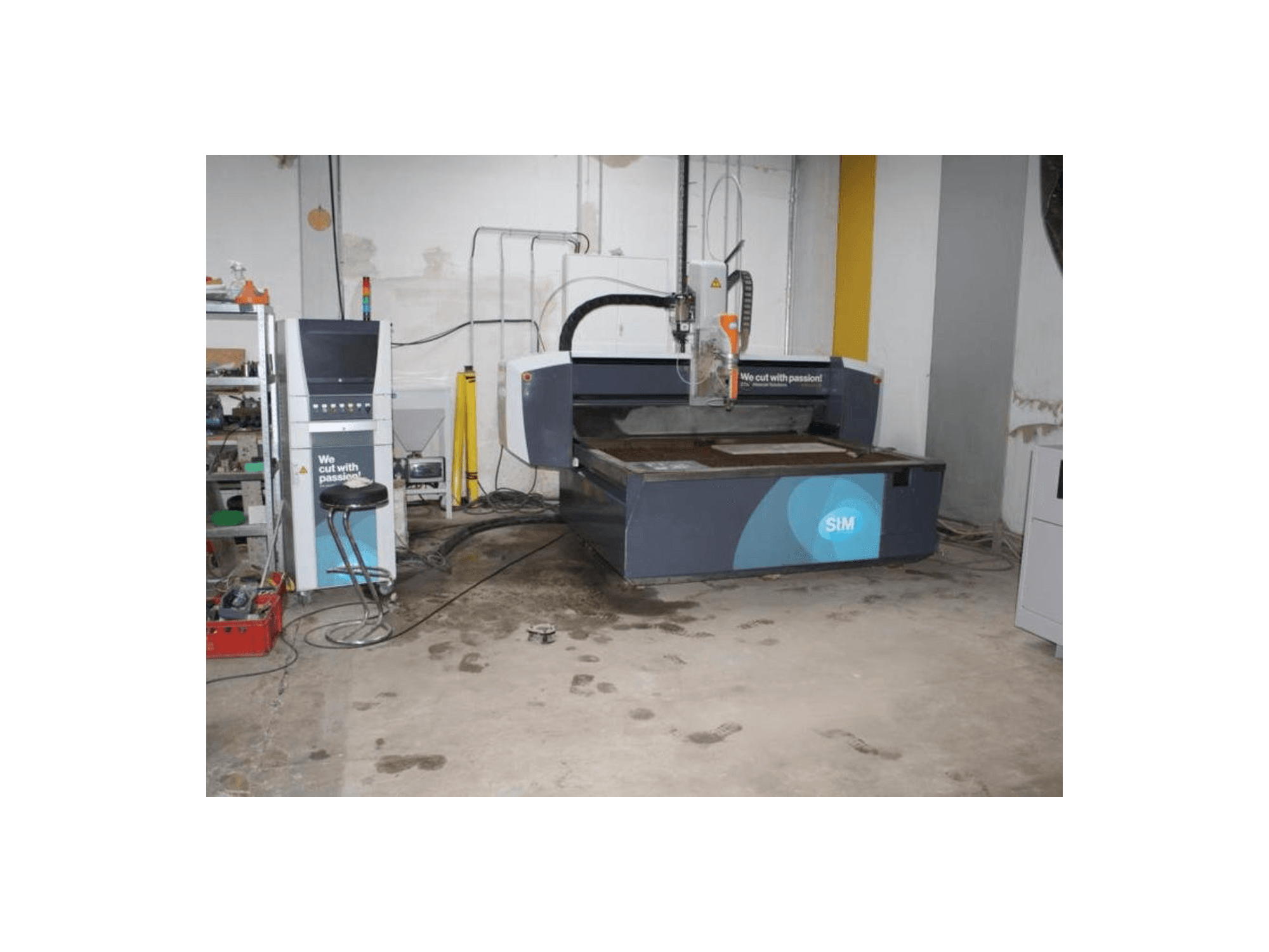 Vooraanzicht van STM PremiumCut 3D 68 machine