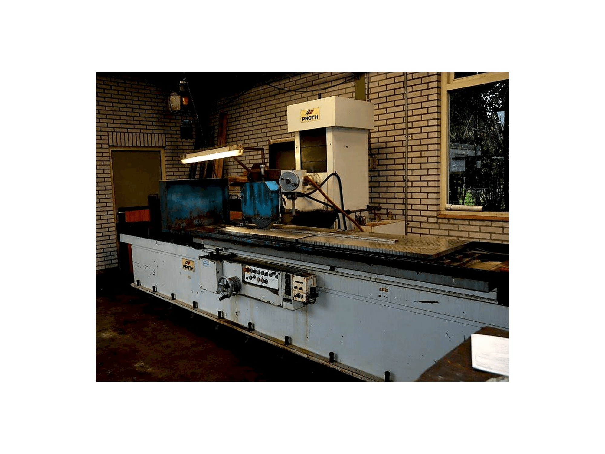 Recht aanzicht van Proth PSGC-60220AHR machine