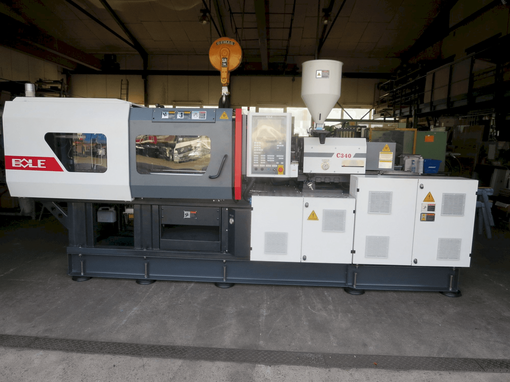 Vooraanzicht van BOLE BL 100EKII - C340 machine