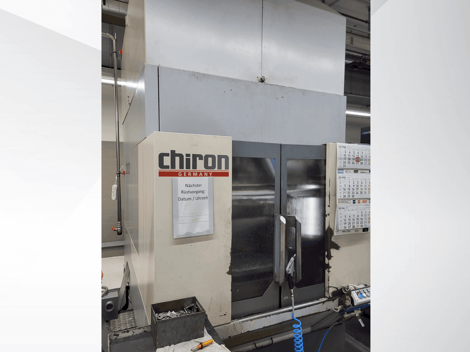 Vooraanzicht van CHIRON FZ 18 W machine