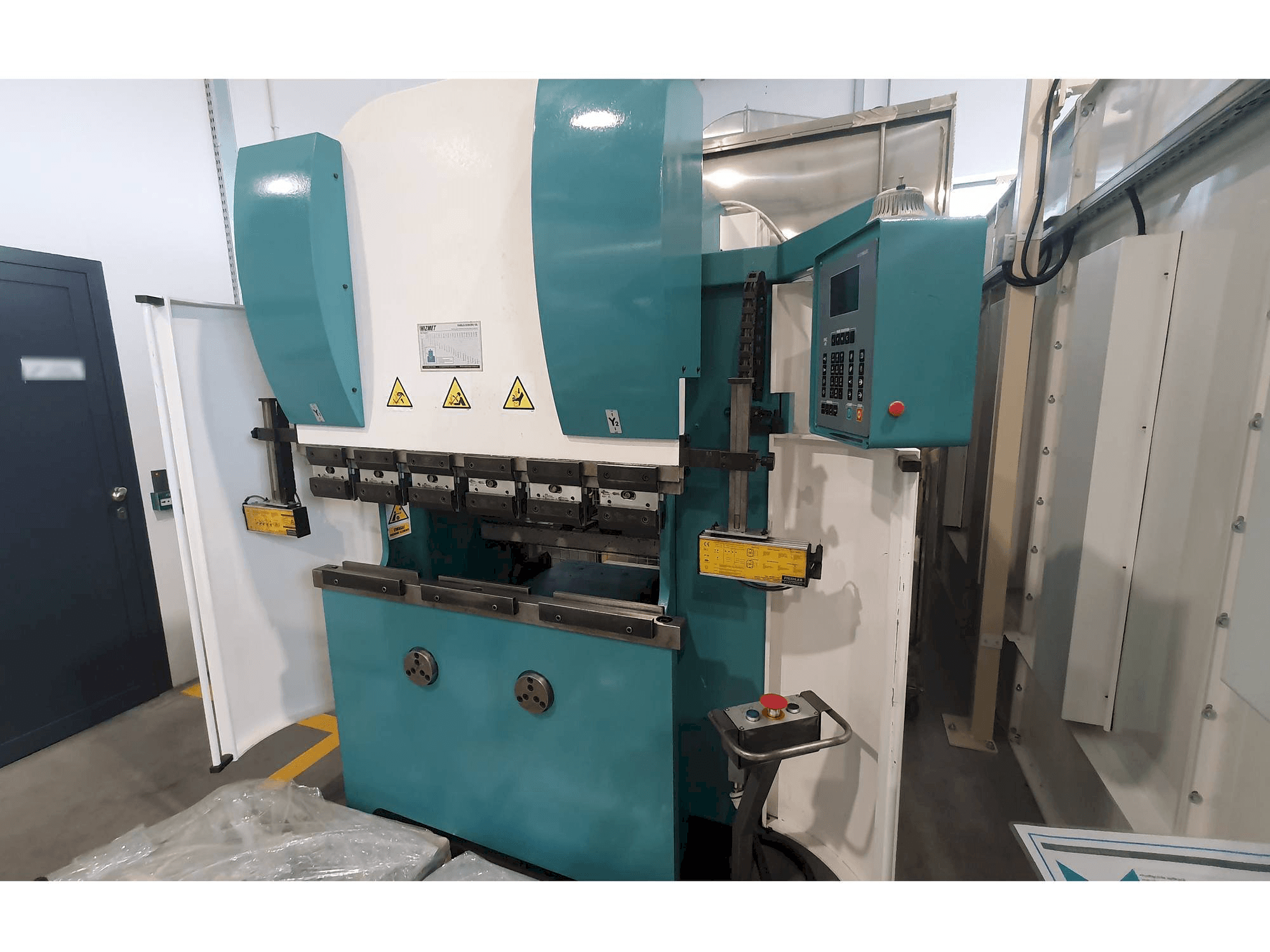 Vooraanzicht van Vimercati PHSY 30X1250 machine