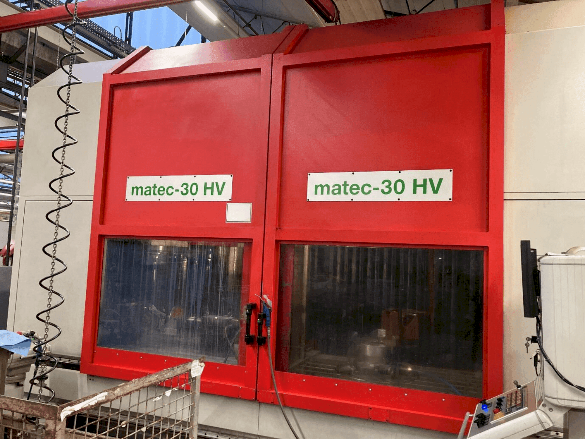 Vooraanzicht van Matec 30 HV machine
