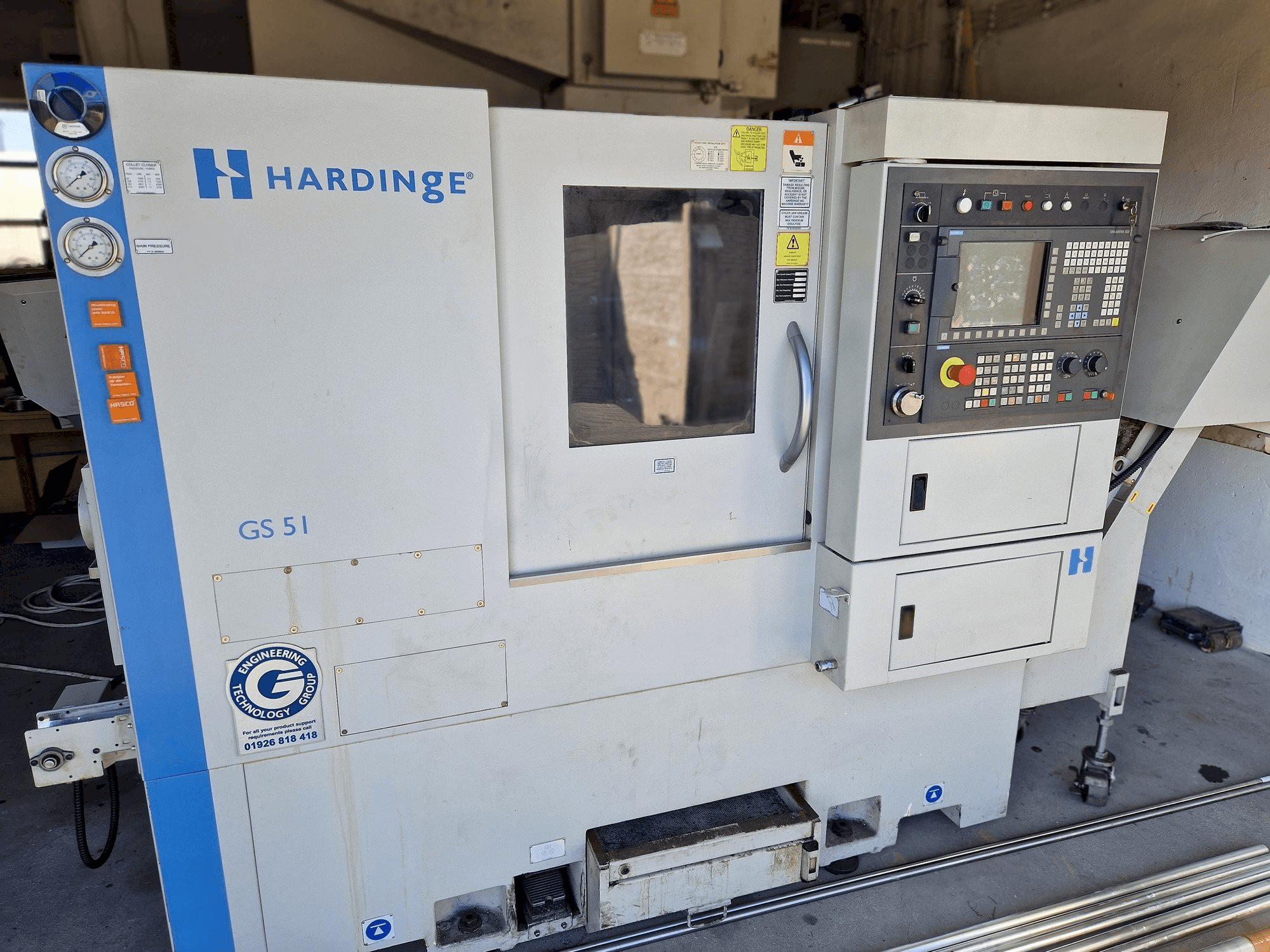 Vooraanzicht van HARDINGE GS 51 V3 machine
