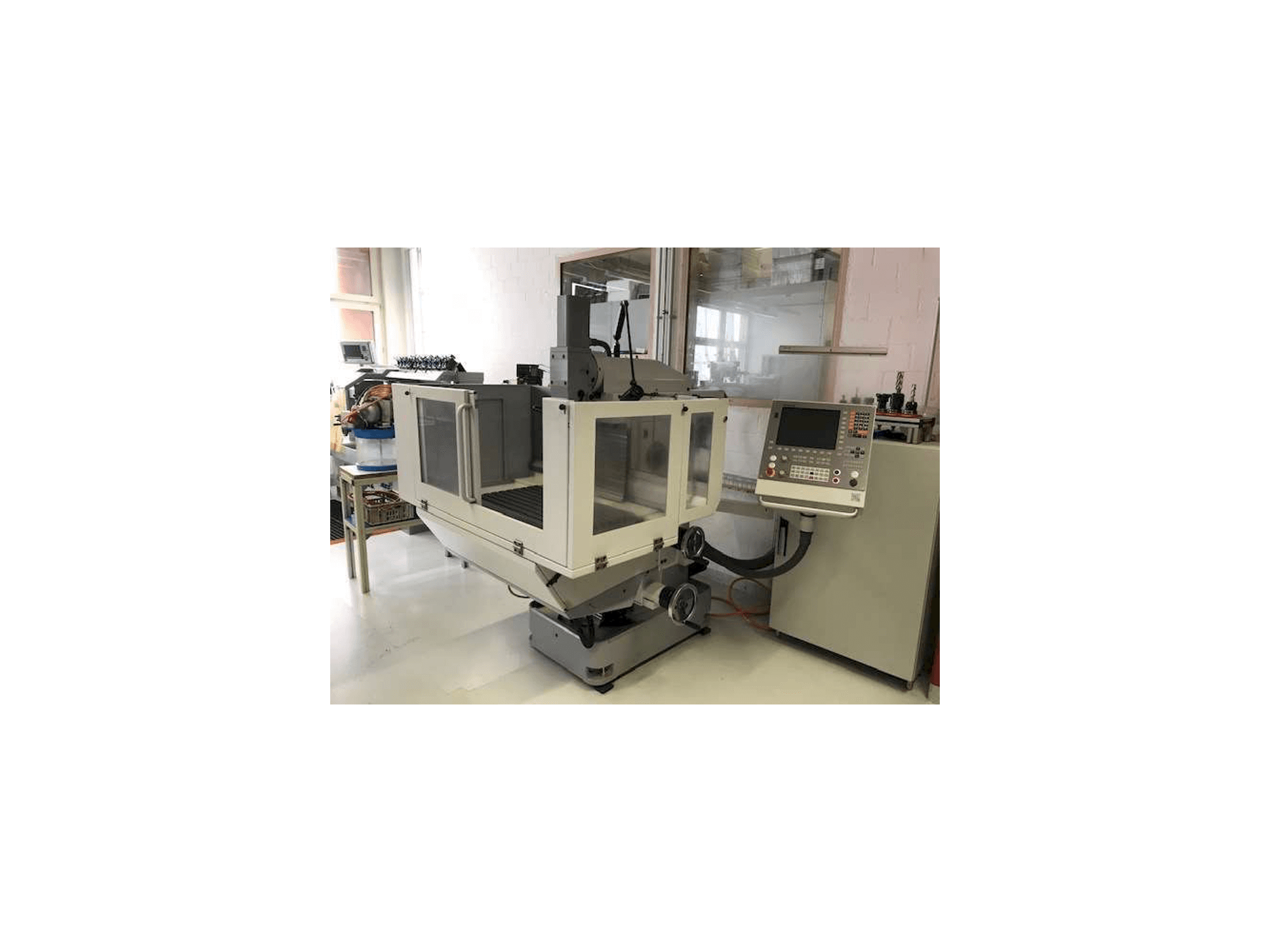 Vooraanzicht van FPS 500 M-NC machine