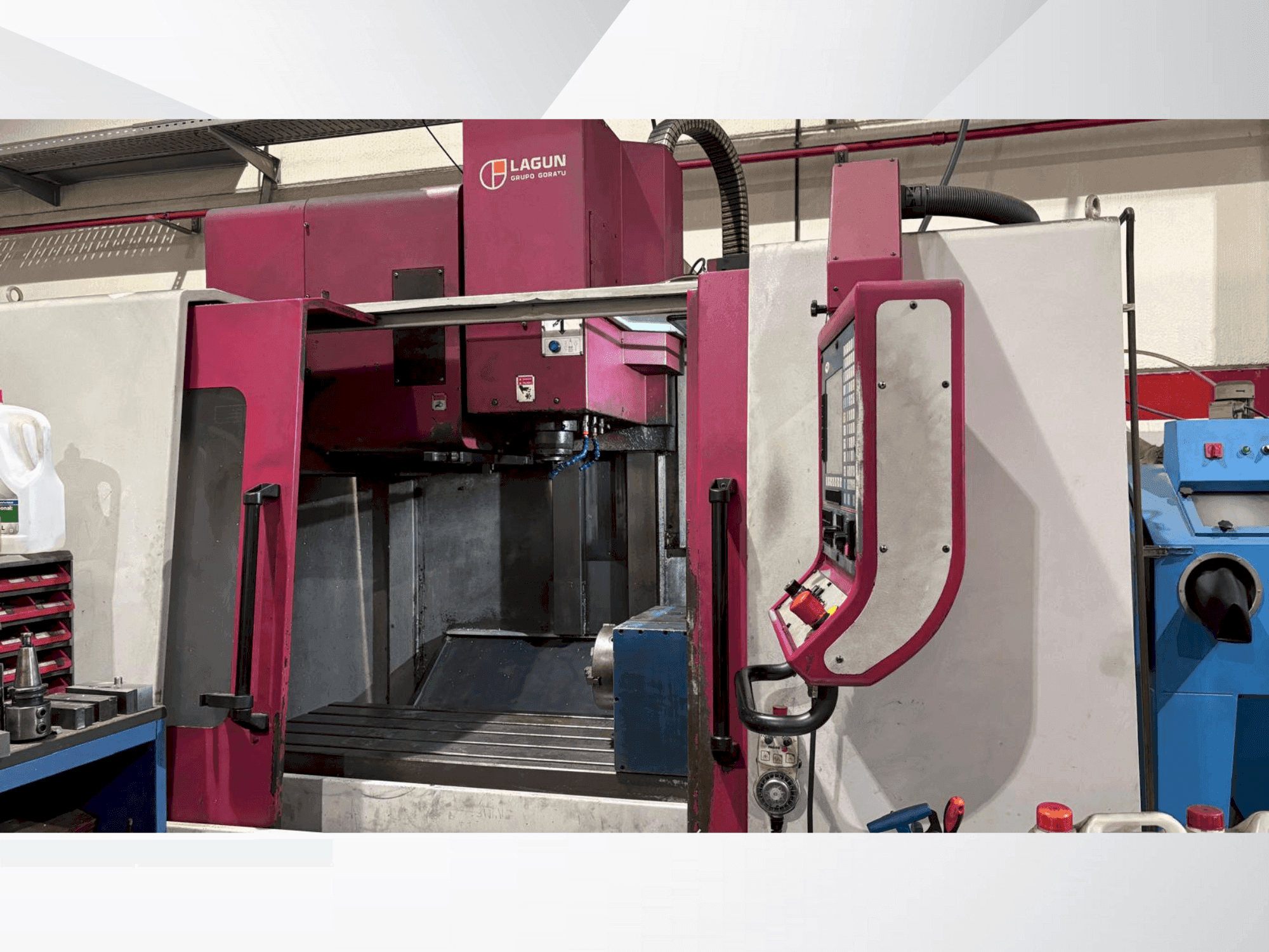 Vooraanzicht van LAGUN GVC 1000 machine