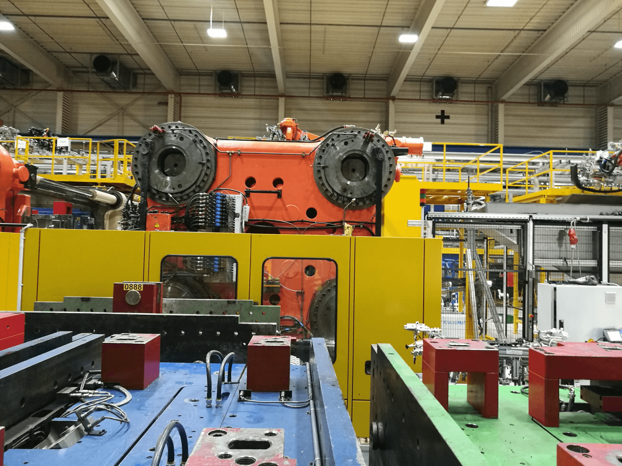 Vooraanzicht van Husky E 3150 RS 170/155 machine