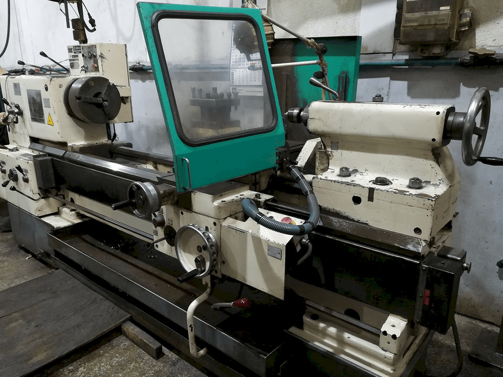 Vooraanzicht van TOS SN 71 C machine